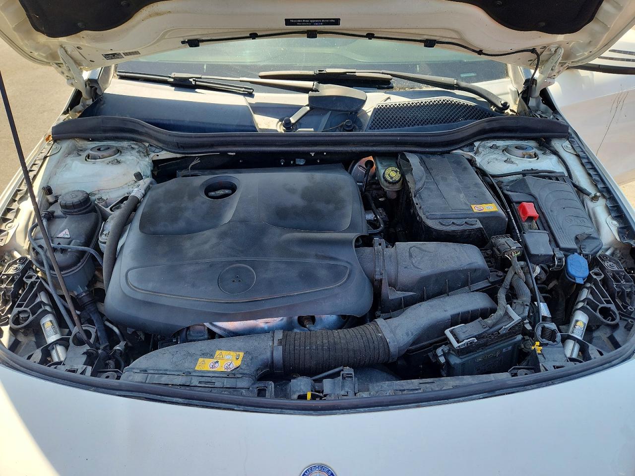 2014 Mercedes-benz Cla 250 Белый vin: WDDSJ4EB5EN155926