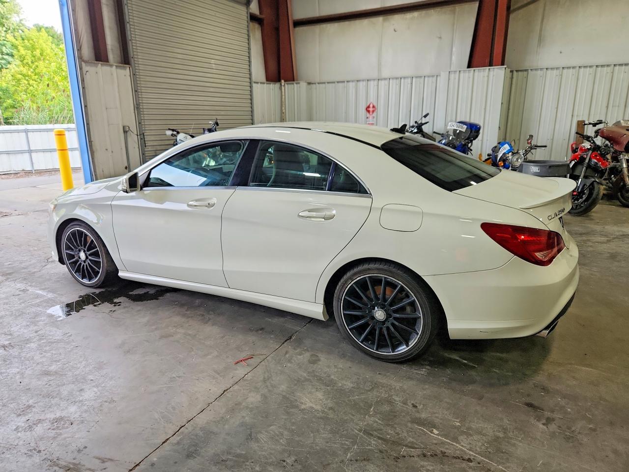 2014 Mercedes-benz Cla 250 White vin: WDDSJ4EB5EN157191