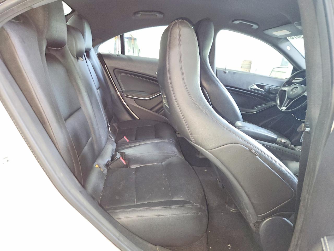 2014 Mercedes-benz Cla 250 White vin: WDDSJ4EB5EN157191