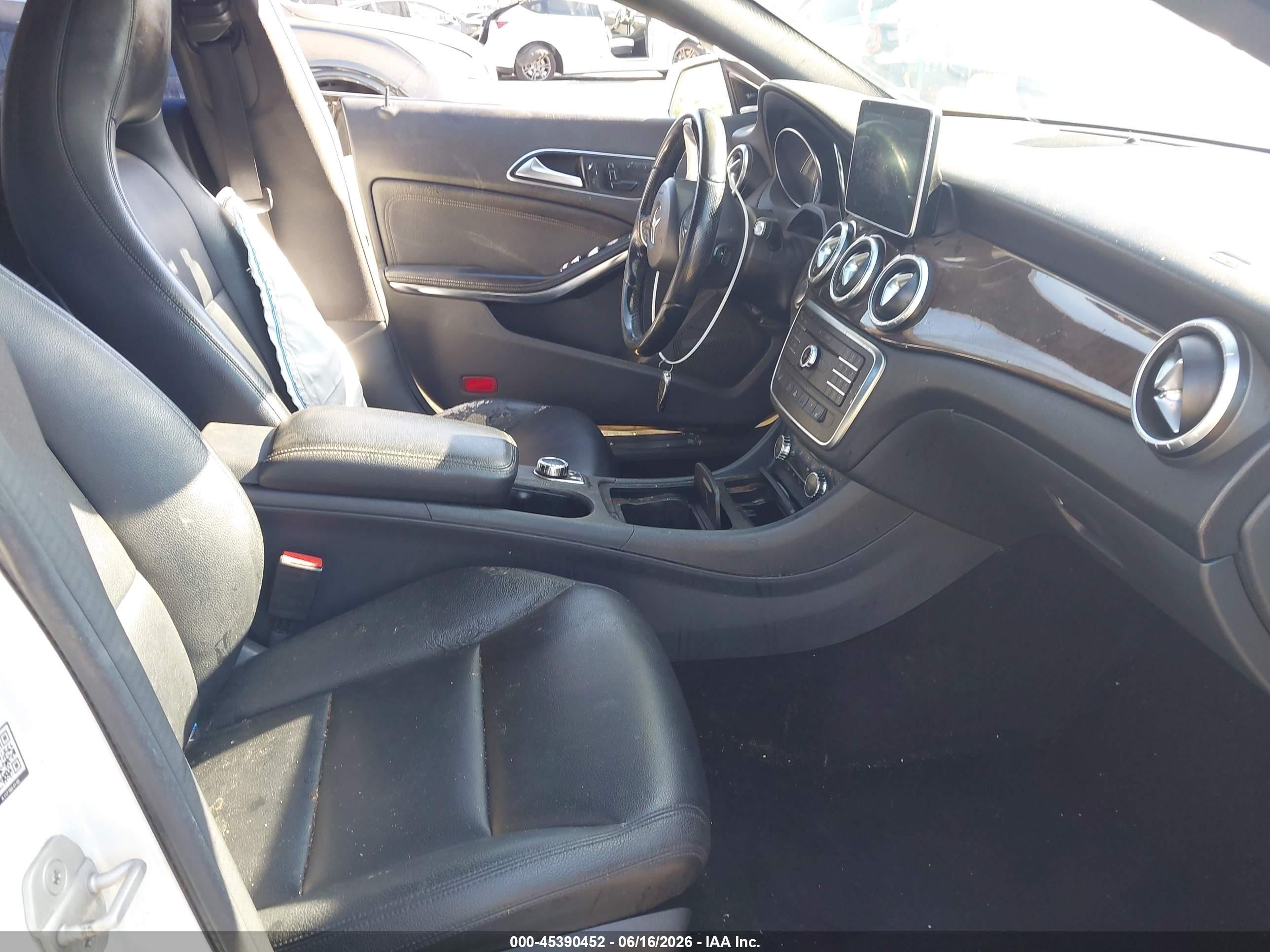 2015 Mercedes-benz Cla 250 White vin: WDDSJ4EB5FN163283