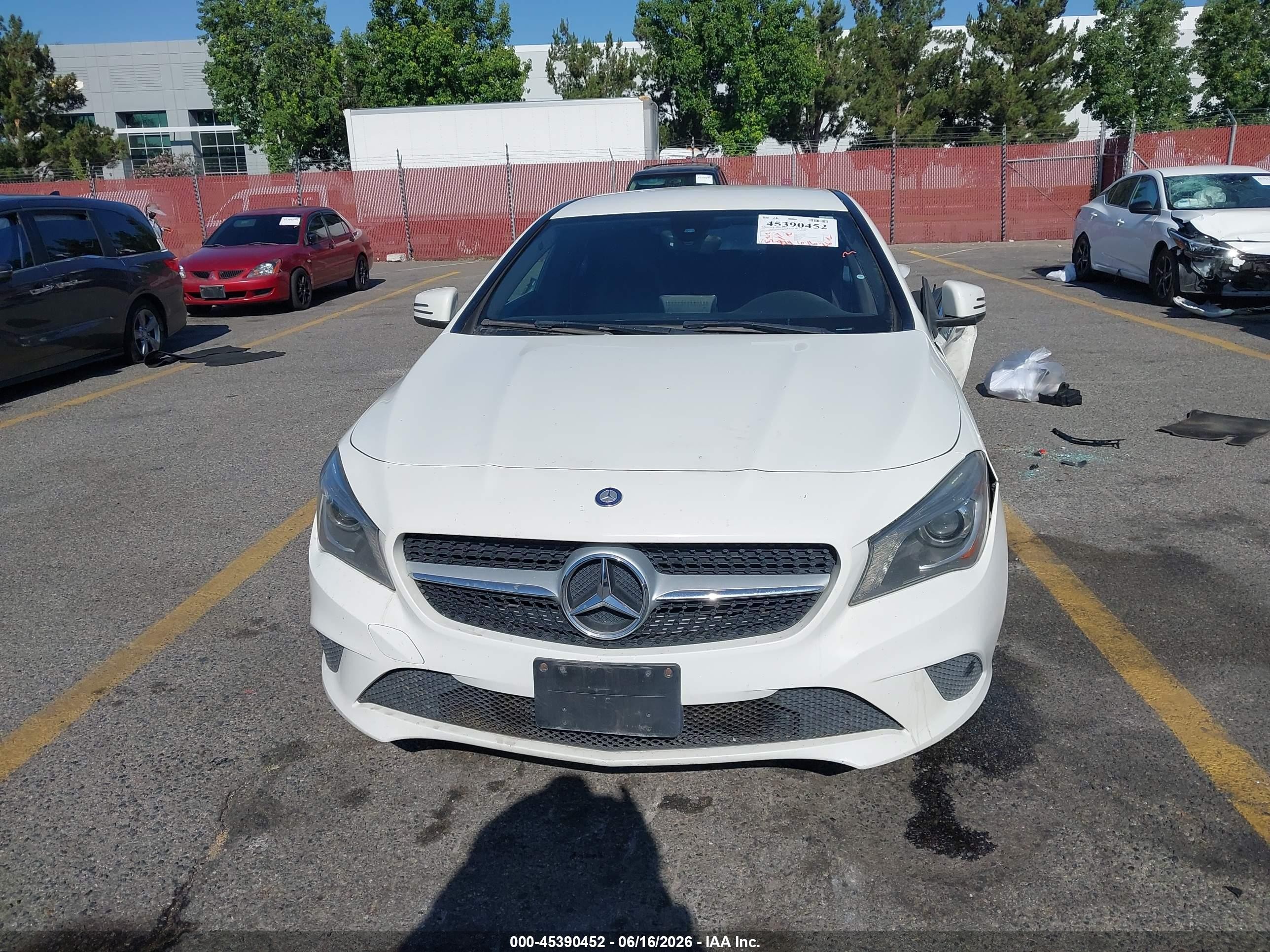 2015 Mercedes-benz Cla 250 White vin: WDDSJ4EB5FN163283