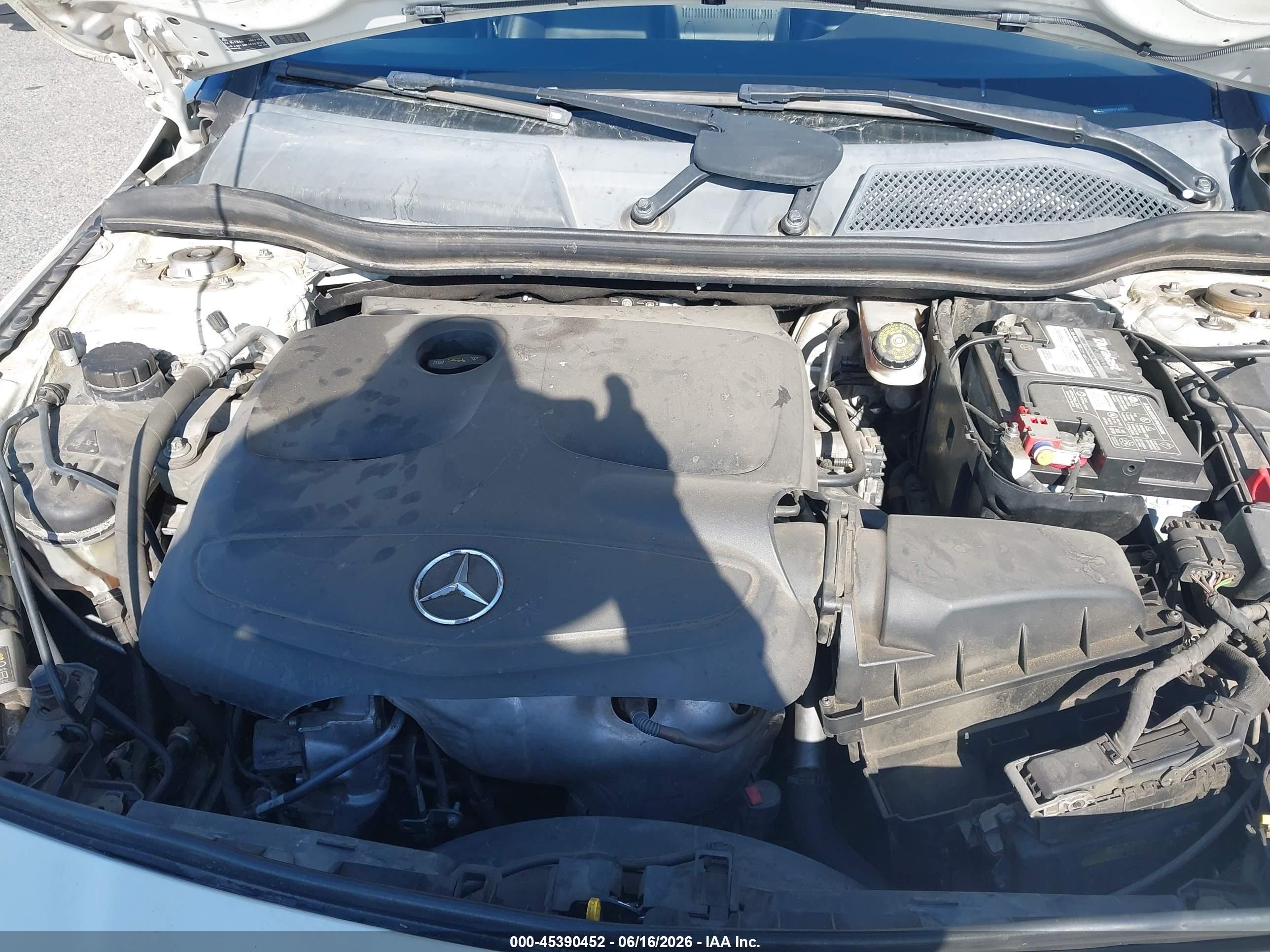 2015 Mercedes-benz Cla 250 White vin: WDDSJ4EB5FN163283