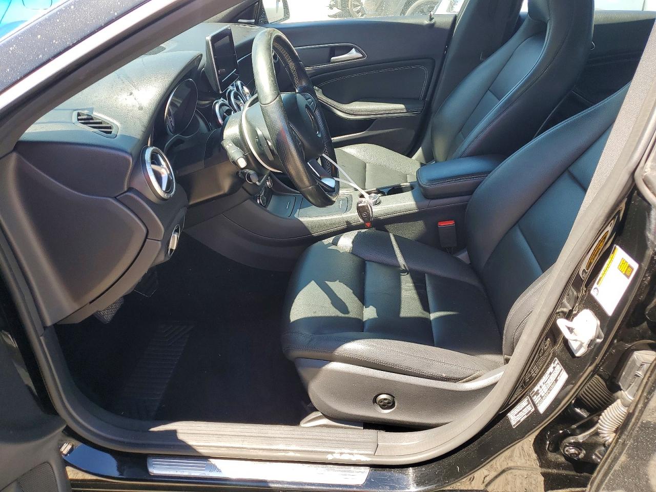 2015 Mercedes-benz Cla 250 Черный vin: WDDSJ4EB5FN163607