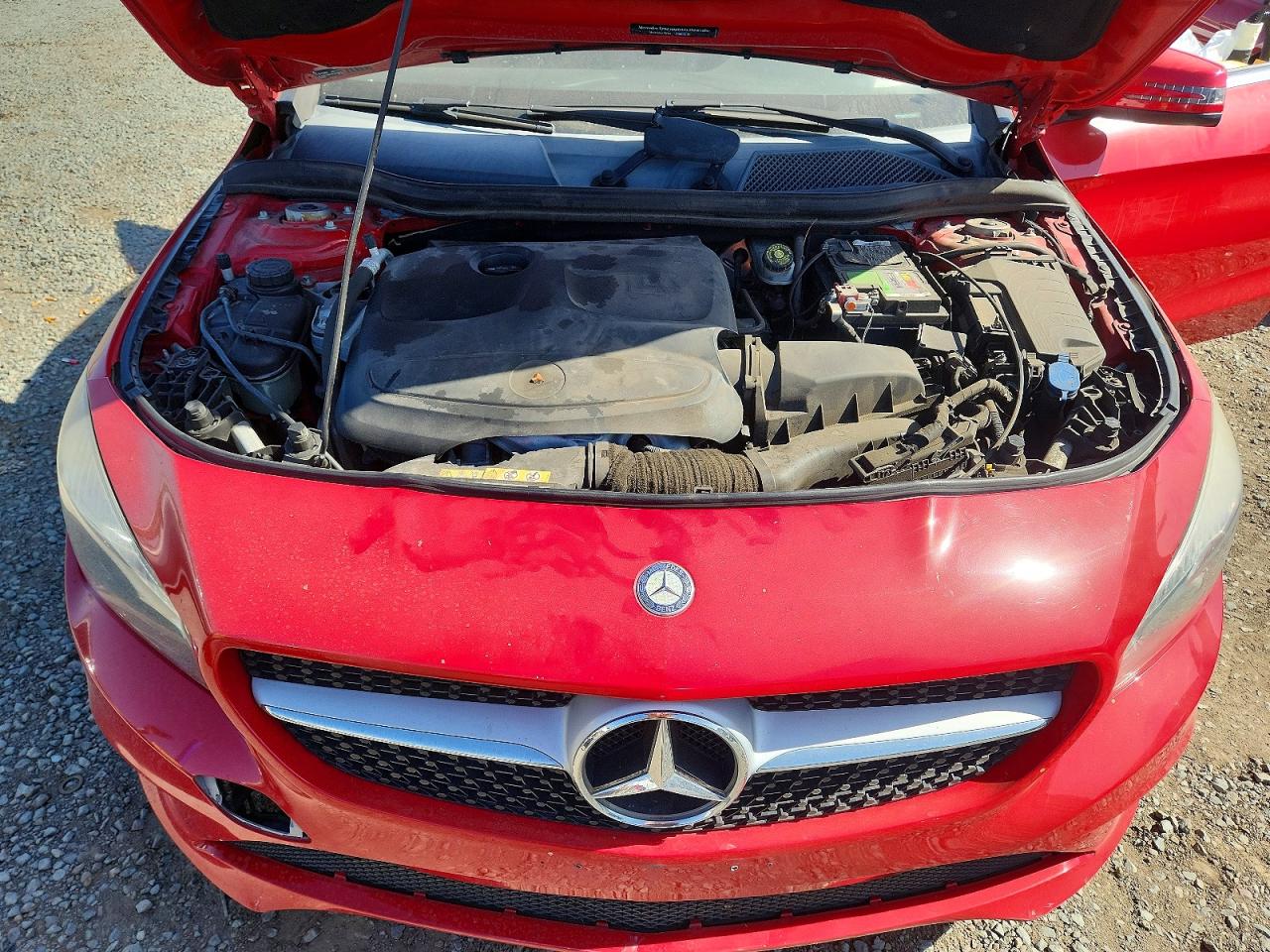 2015 Mercedes-benz Cla 250 Red vin: WDDSJ4EB5FN172646