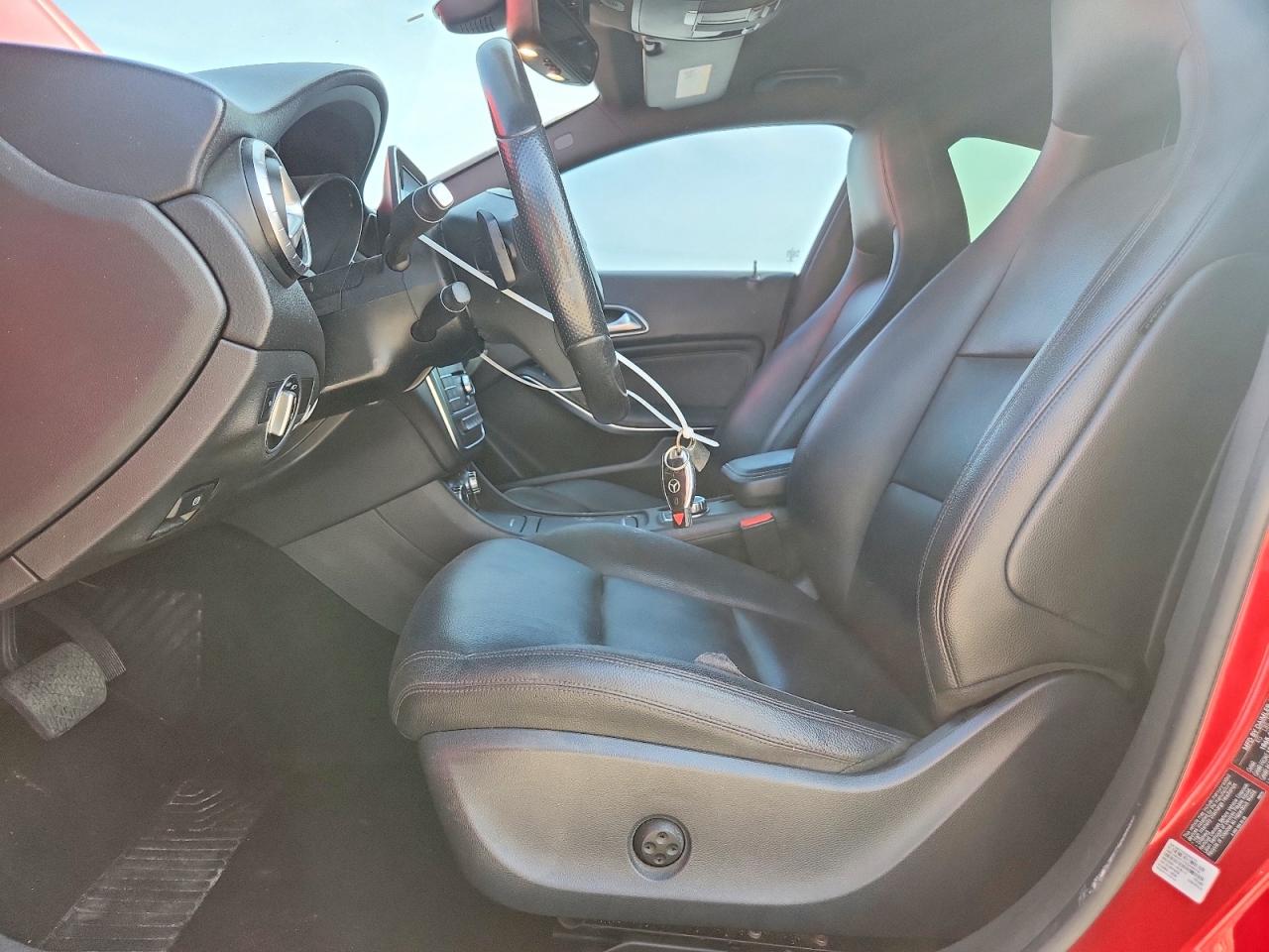 2015 Mercedes-benz Cla 250 Red vin: WDDSJ4EB5FN184098