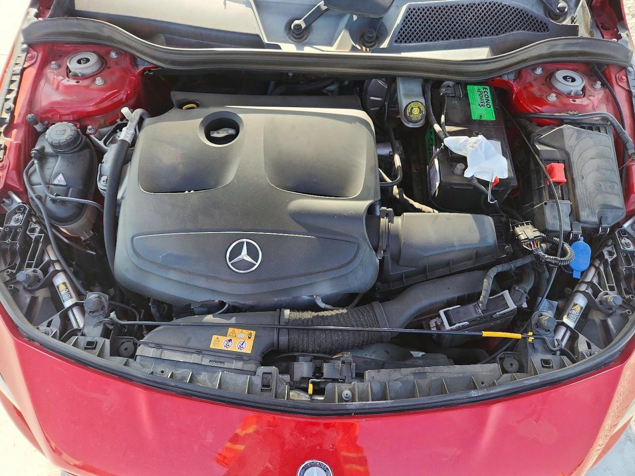 2015 Mercedes-benz Cla 250 Red vin: WDDSJ4EB5FN184098