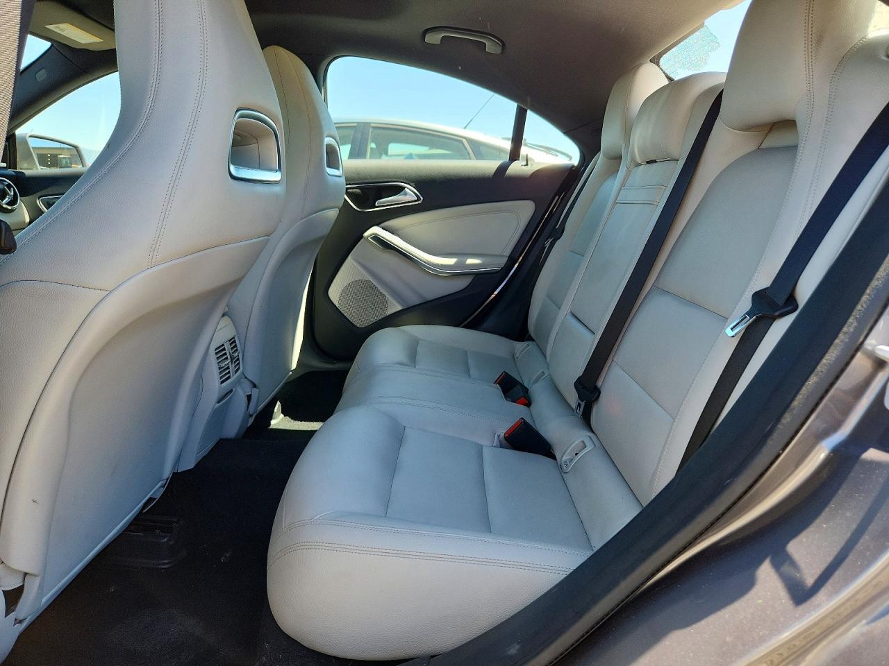 2015 Mercedes-benz Cla 250 Gray vin: WDDSJ4EB5FN197112