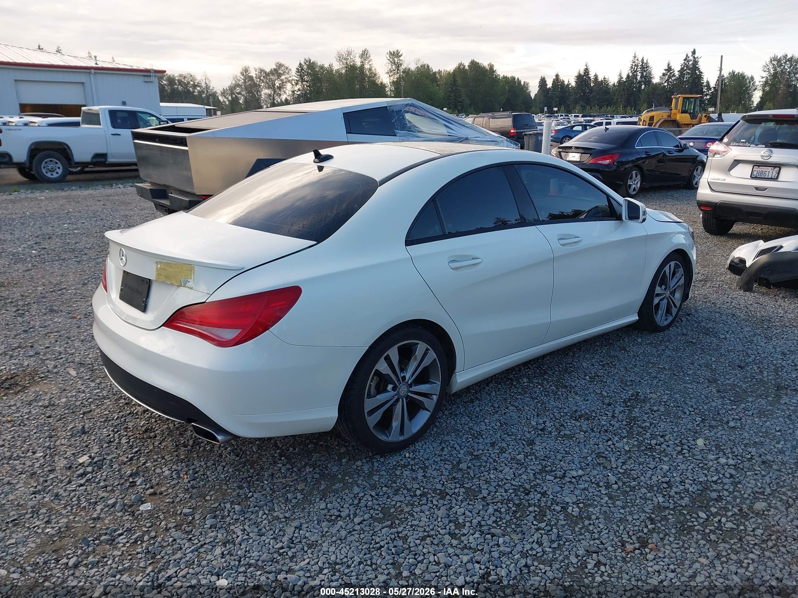 2015 Mercedes-benz Cla 250   White vin: WDDSJ4EB5FN220193