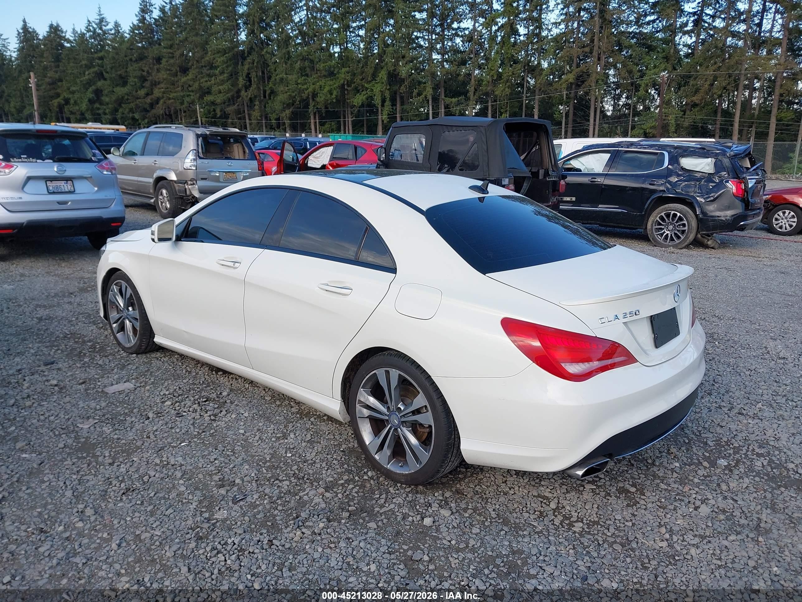 2015 Mercedes-benz Cla 250   White vin: WDDSJ4EB5FN220193