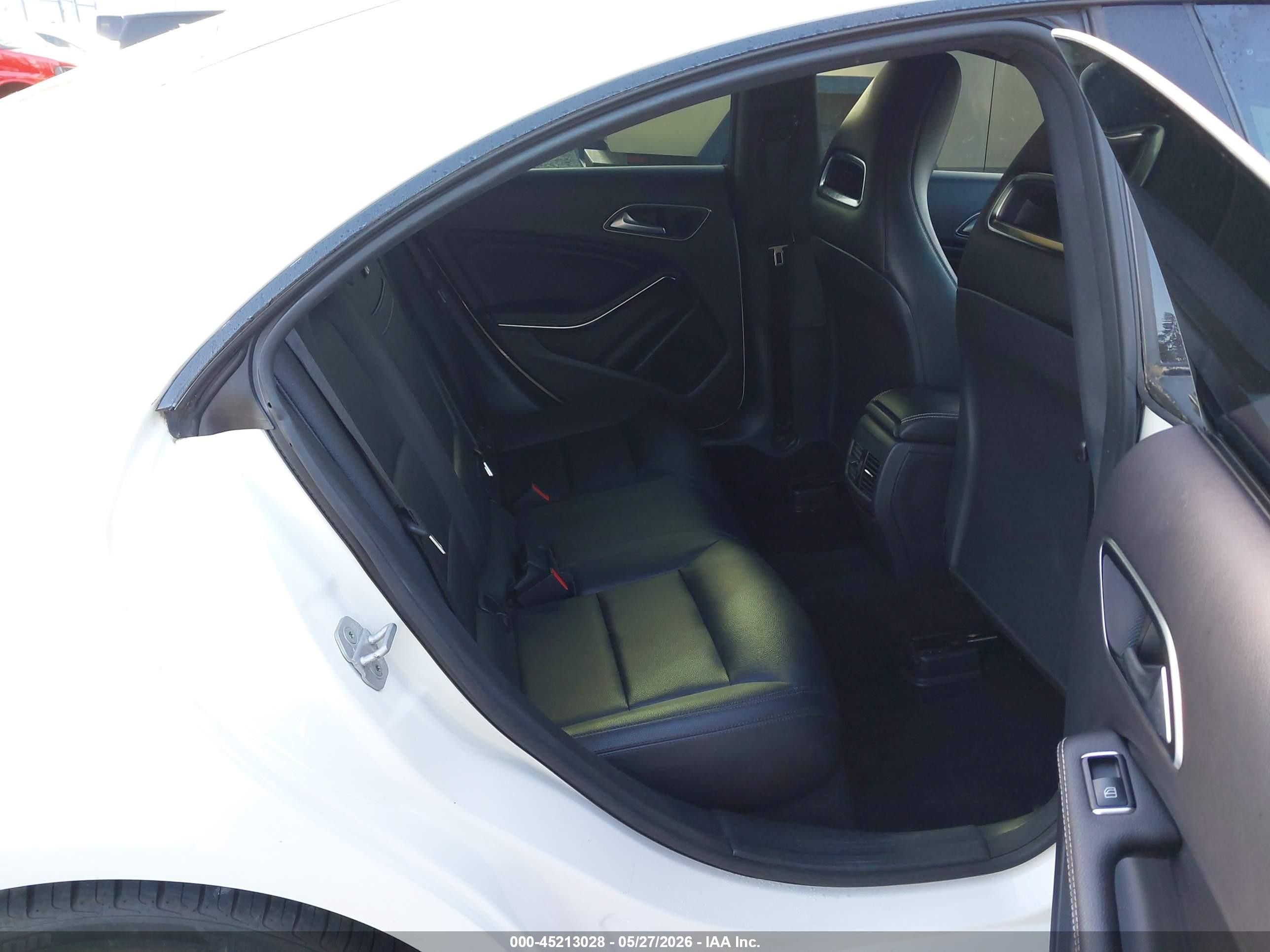 2015 Mercedes-benz Cla 250   White vin: WDDSJ4EB5FN220193