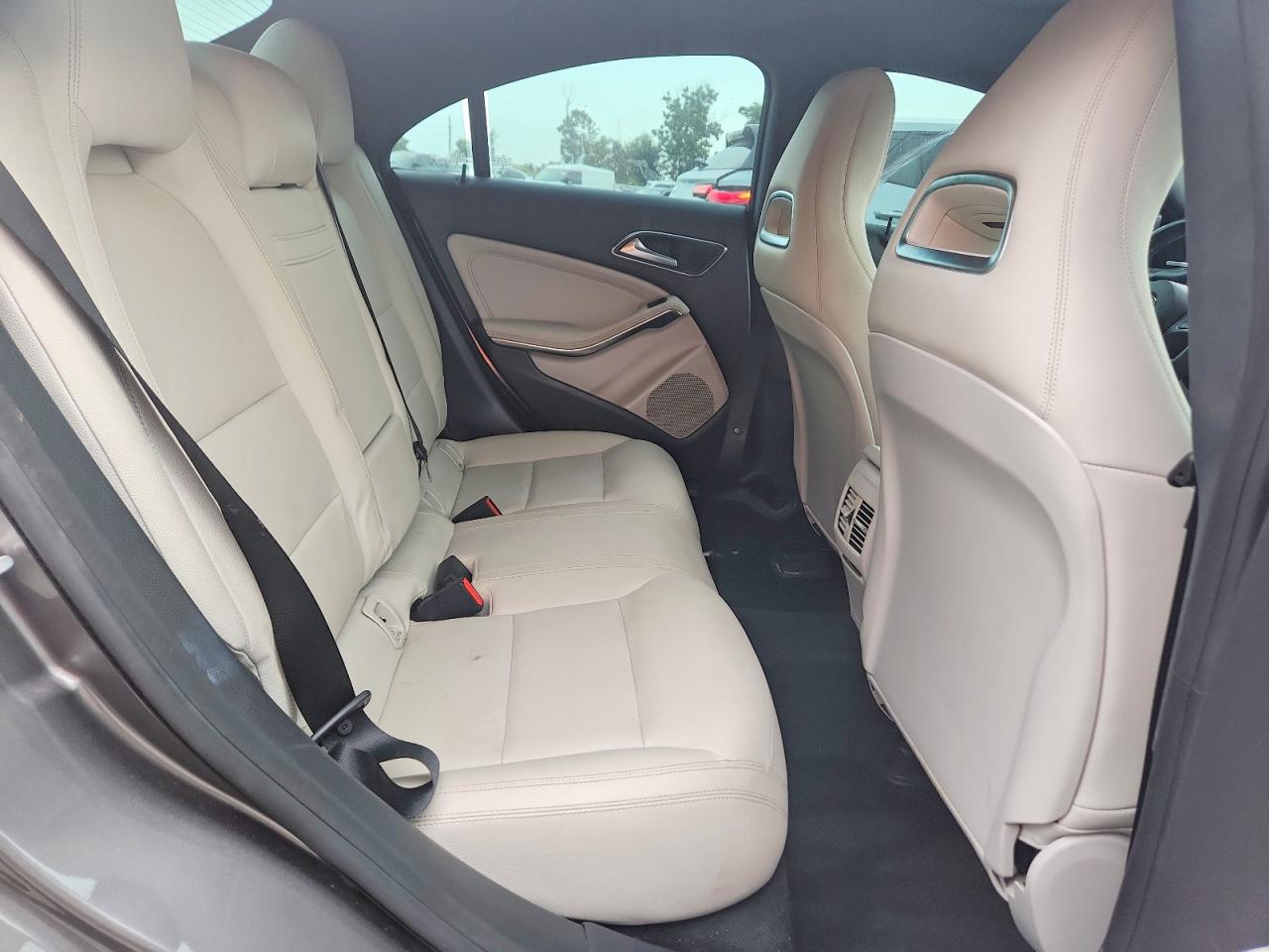 2015 Mercedes-benz Cla 250 Gray vin: WDDSJ4EB5FN262220