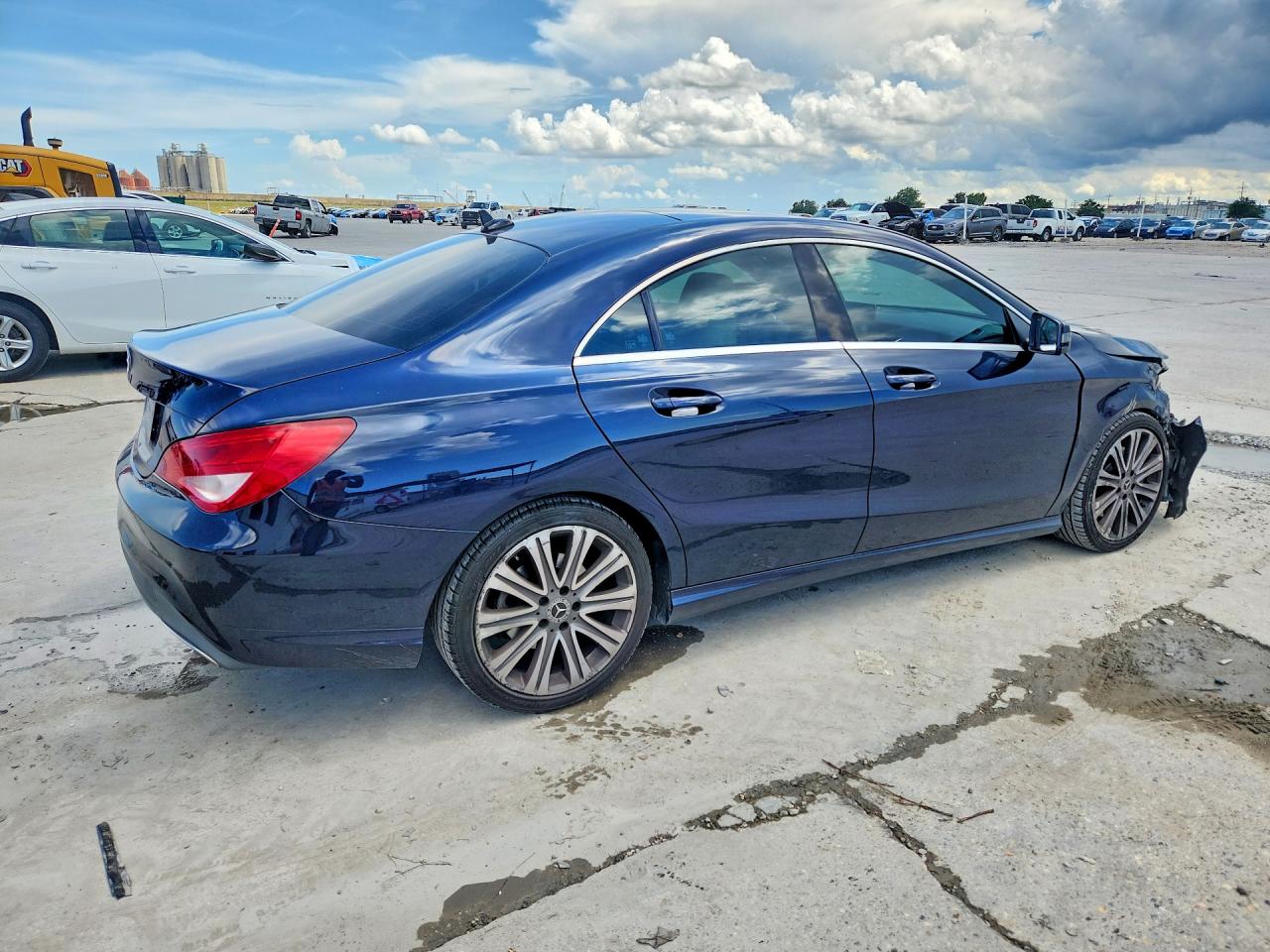 2018 Mercedes-benz Cla 250 Blue vin: WDDSJ4EB5JN532619