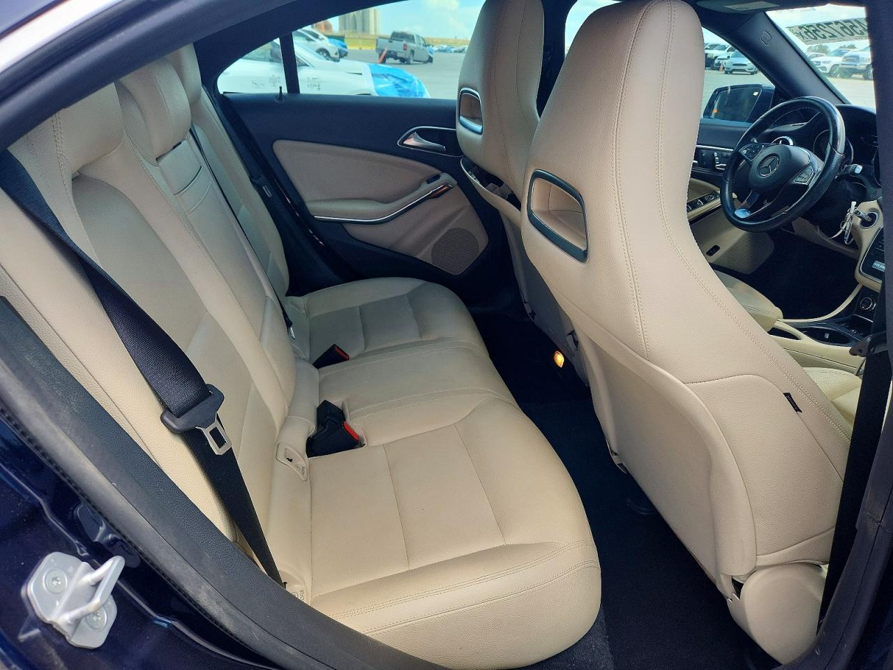 2018 Mercedes-benz Cla 250 Blue vin: WDDSJ4EB5JN532619