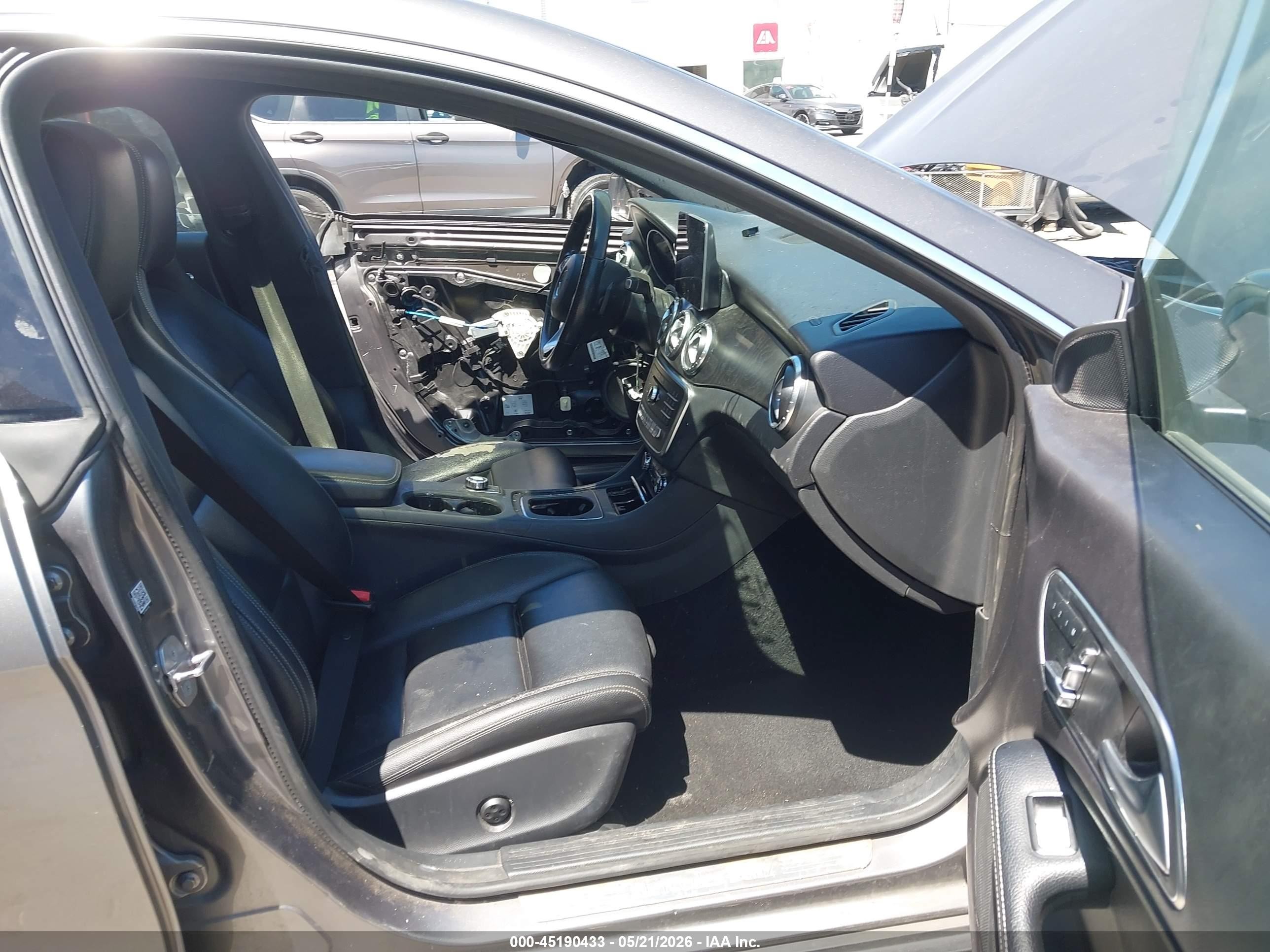 2019 Mercedes-benz Cla 250   Gray vin: WDDSJ4EB5KN716430
