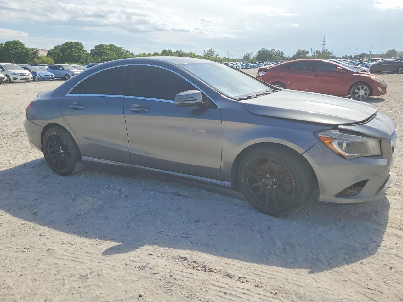 2014 Merz Cla 250 Gray vin: WDDSJ4EB6EN037058