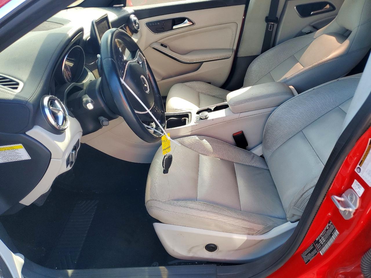2014 Mercedes-benz Cla 250 Red vin: WDDSJ4EB6EN037237