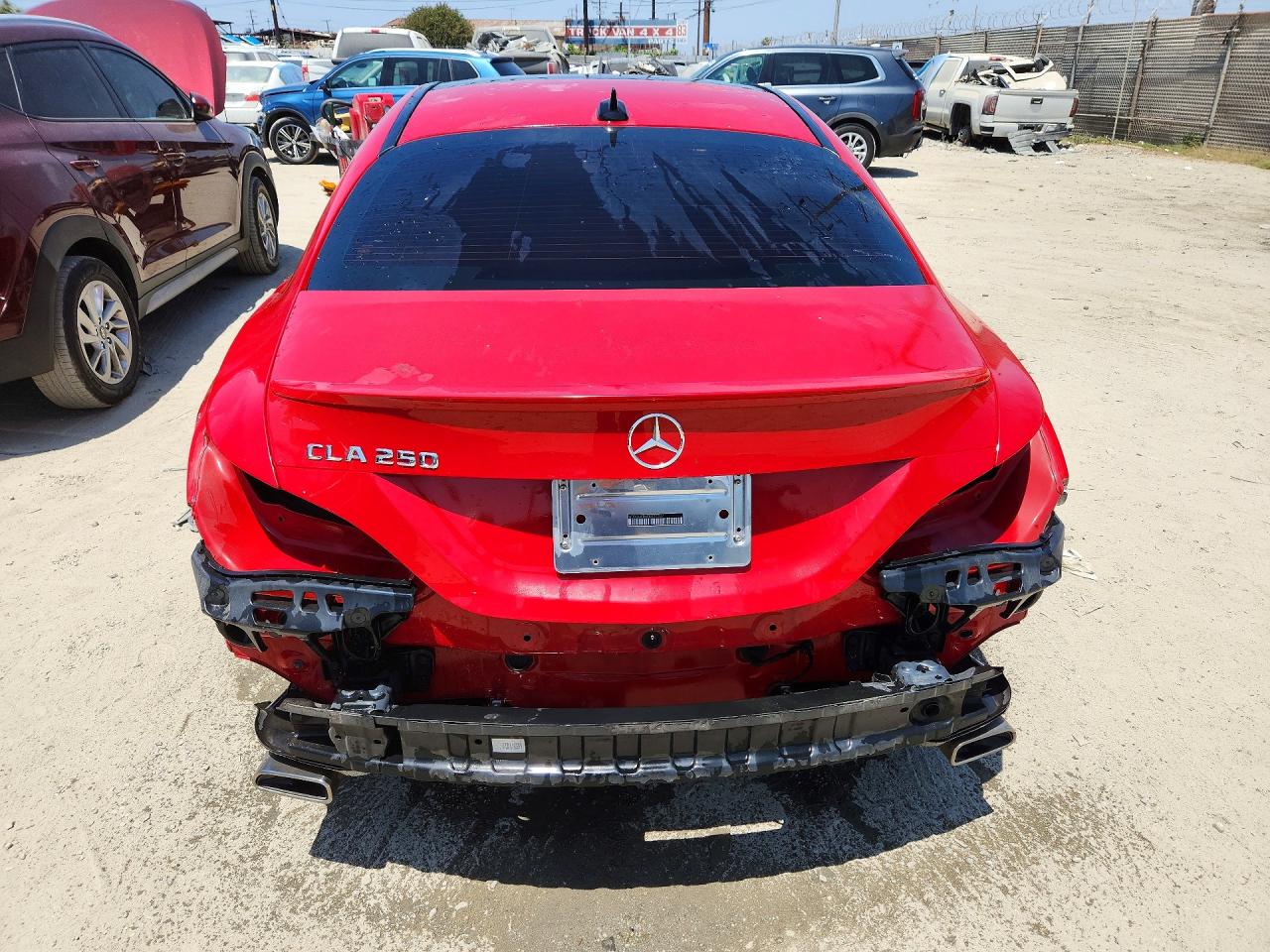2014 Mercedes-benz Cla 250 Red vin: WDDSJ4EB6EN037237