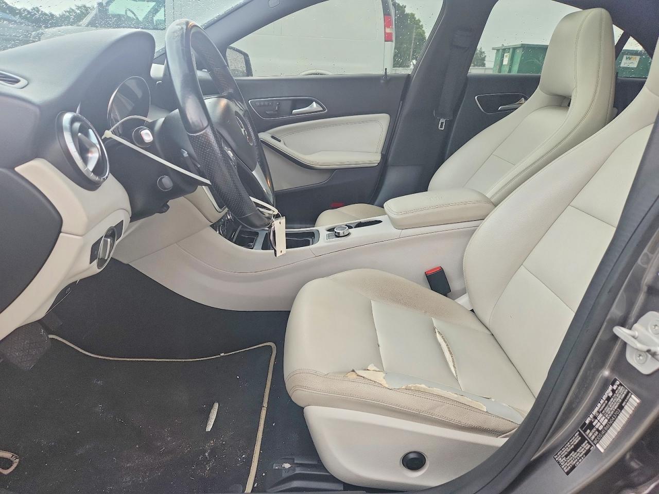 2014 Mercedes-benz Cla 250 Gray vin: WDDSJ4EB6EN043703