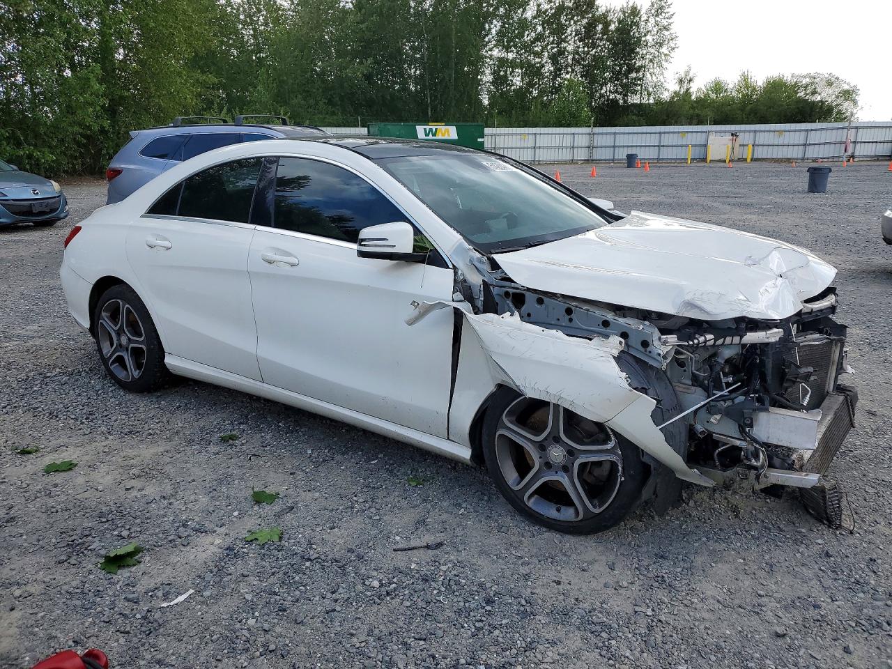 2014 Mercedes-benz Cla 250 White vin: WDDSJ4EB6EN043992