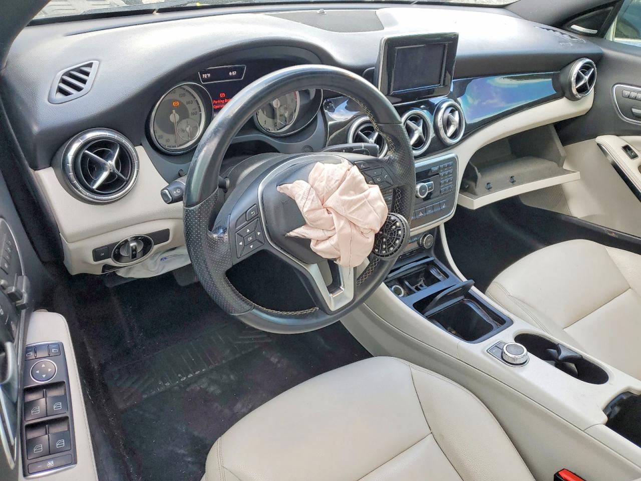 2014 Mercedes-benz Cla 250 White vin: WDDSJ4EB6EN043992