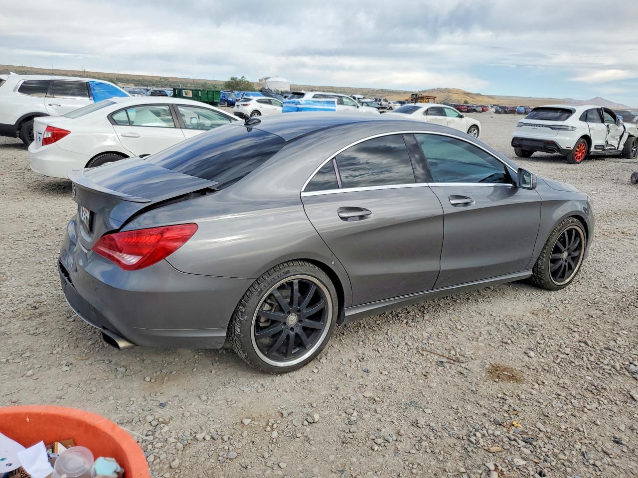 2014 Mercedes-benz Cla 250 Charcoal vin: WDDSJ4EB6EN047881