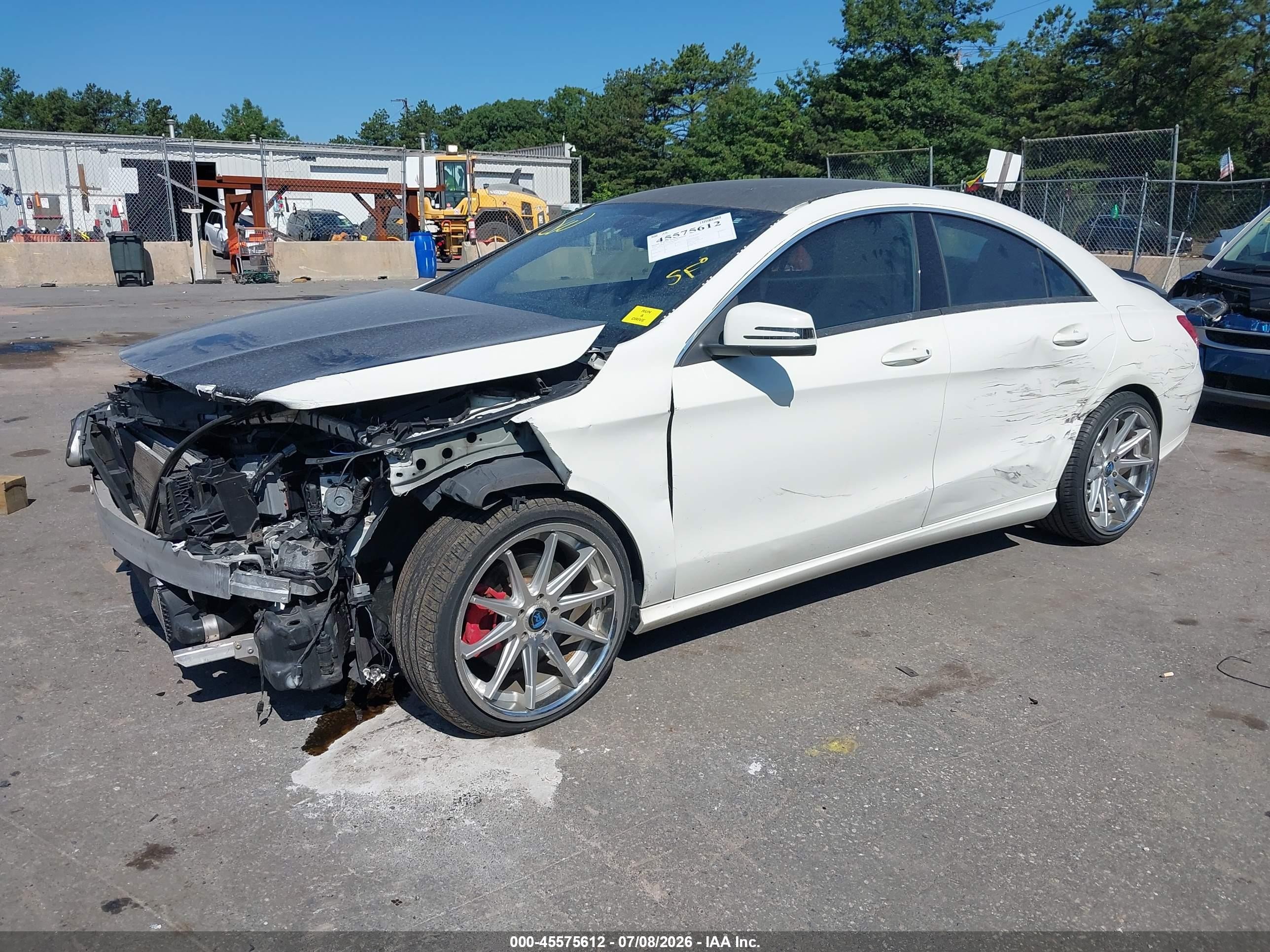 2014 Mercedes-benz Cla 250   White vin: WDDSJ4EB6EN052627