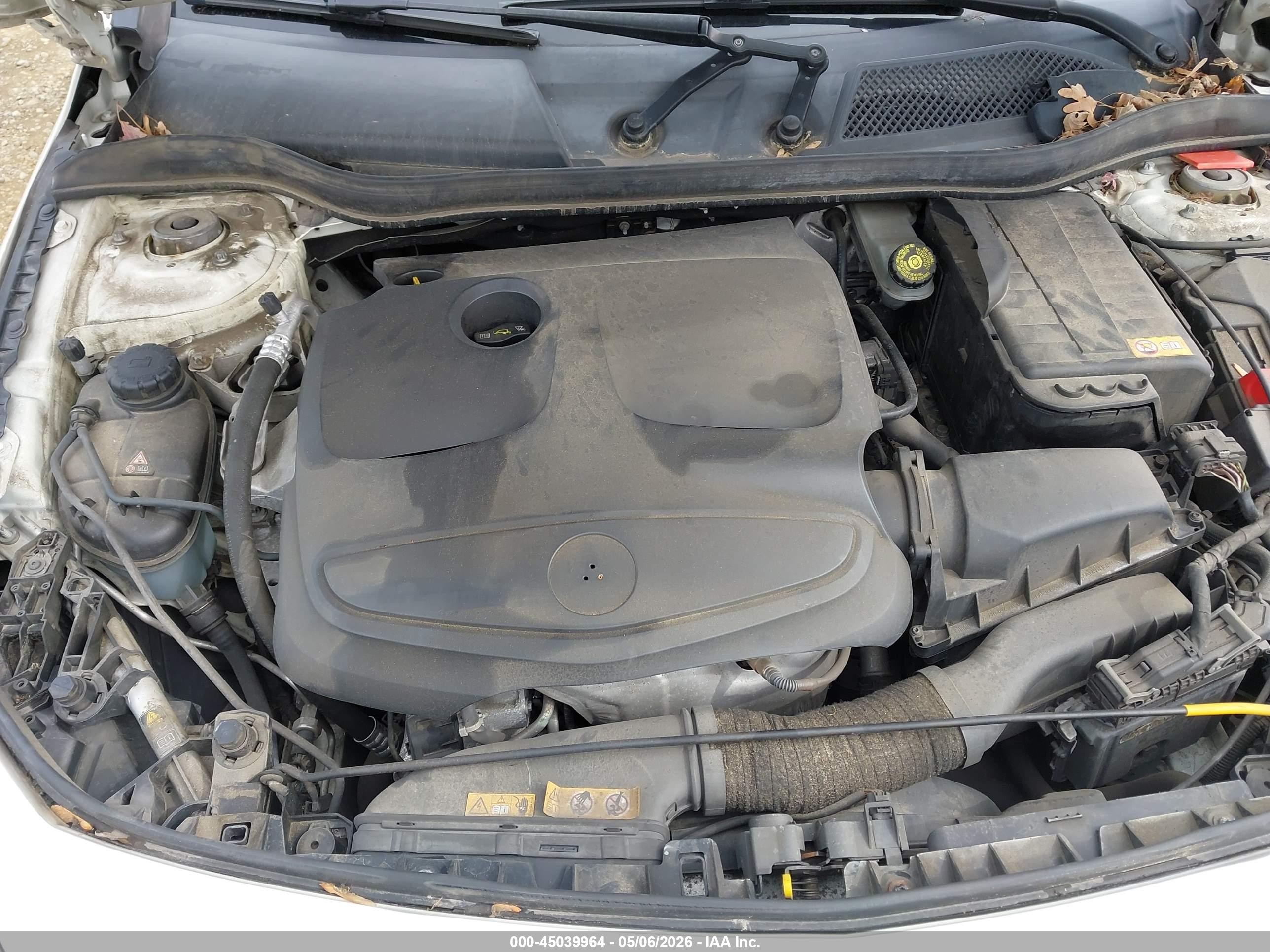 2014 Mercedes-benz Cla 250   Белый vin: WDDSJ4EB6EN069105