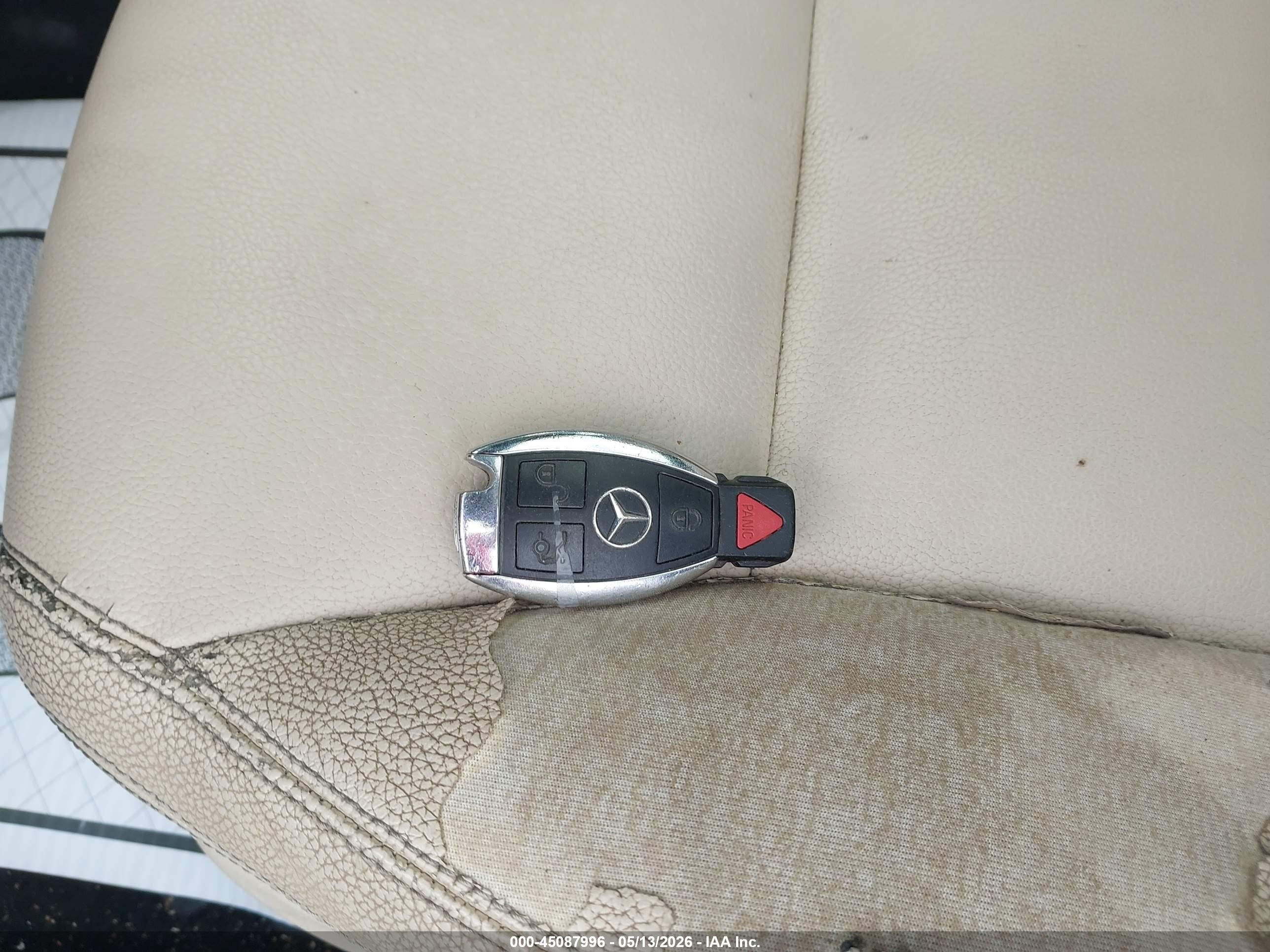 2014 Mercedes-benz Cla 250   White vin: WDDSJ4EB6EN114818