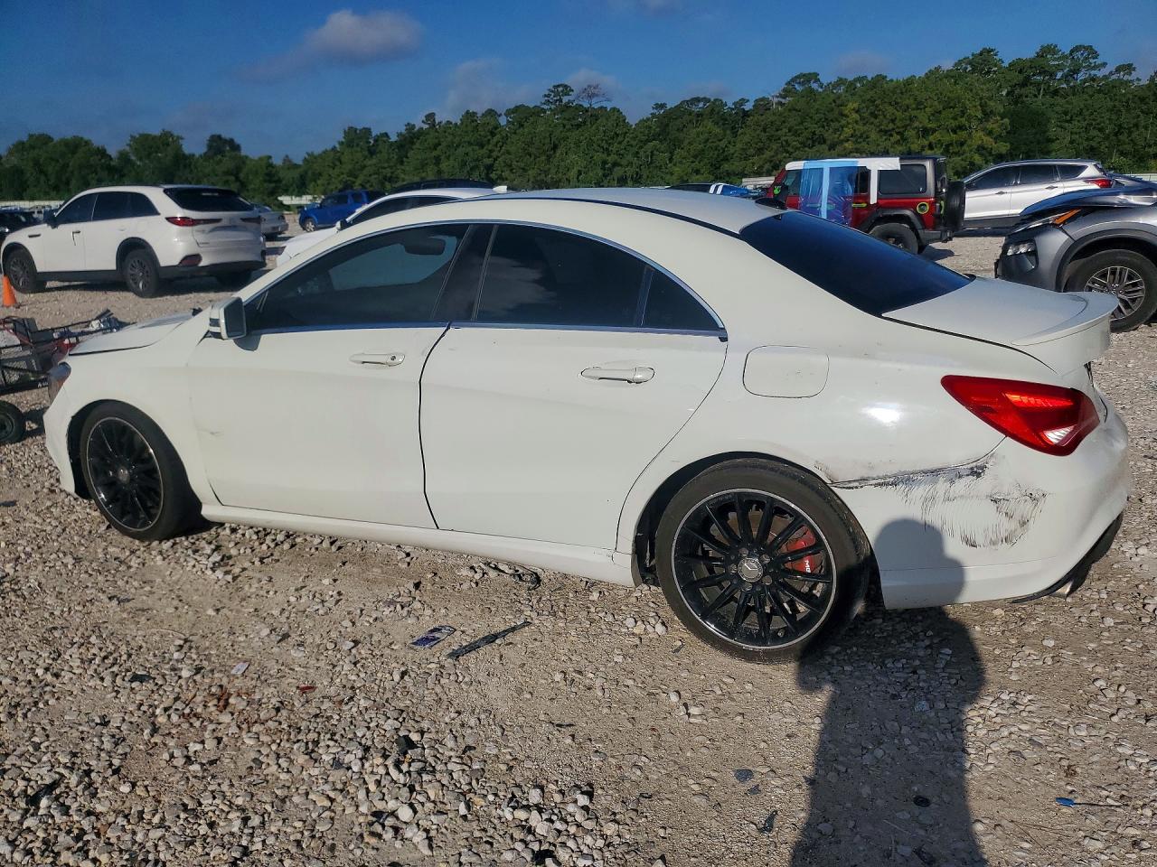 2014 Mercedes-benz Cla 250 White vin: WDDSJ4EB6EN150542