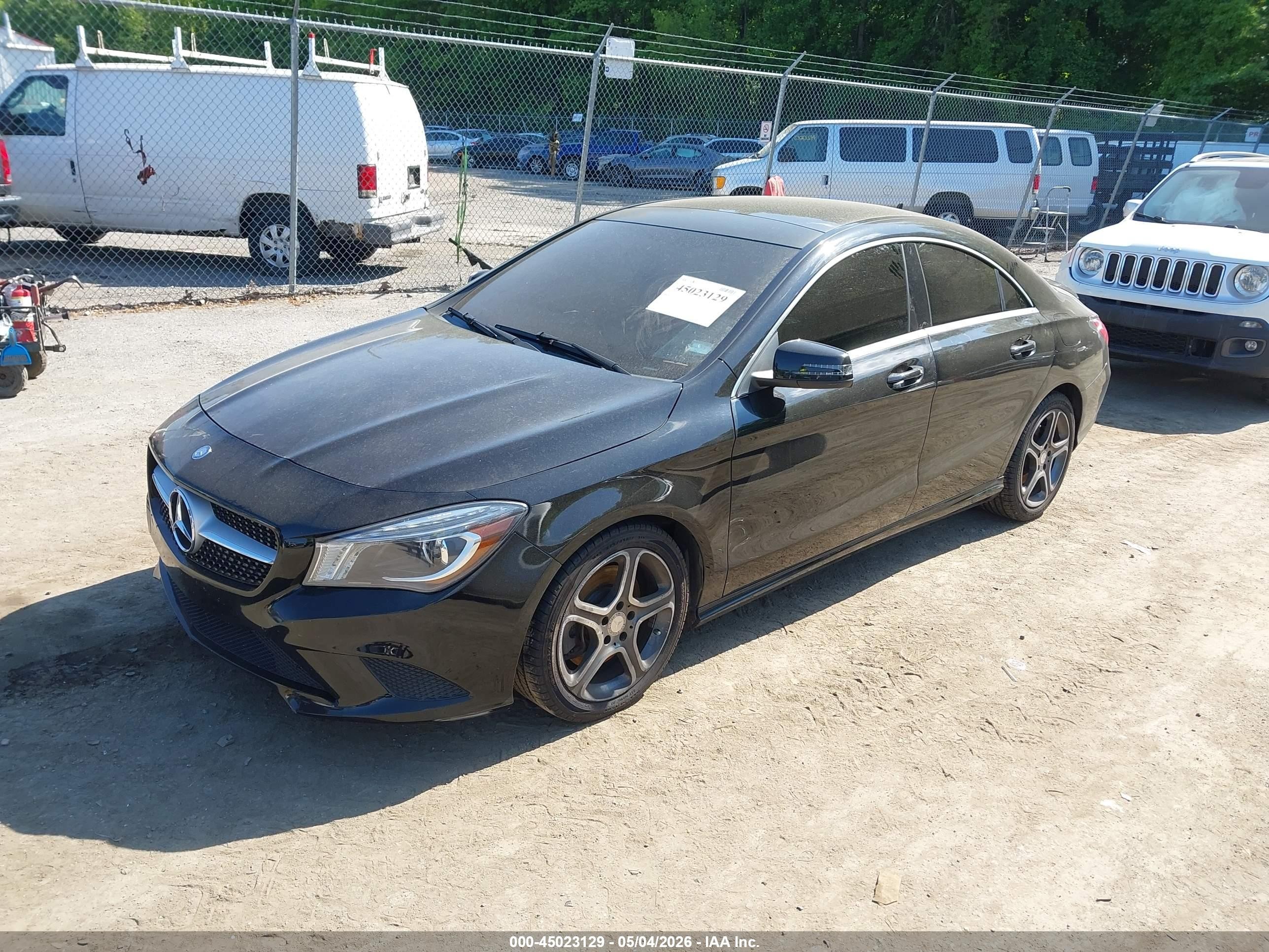 2014 Mercedes-benz Cla 250   Black vin: WDDSJ4EB6EN153196