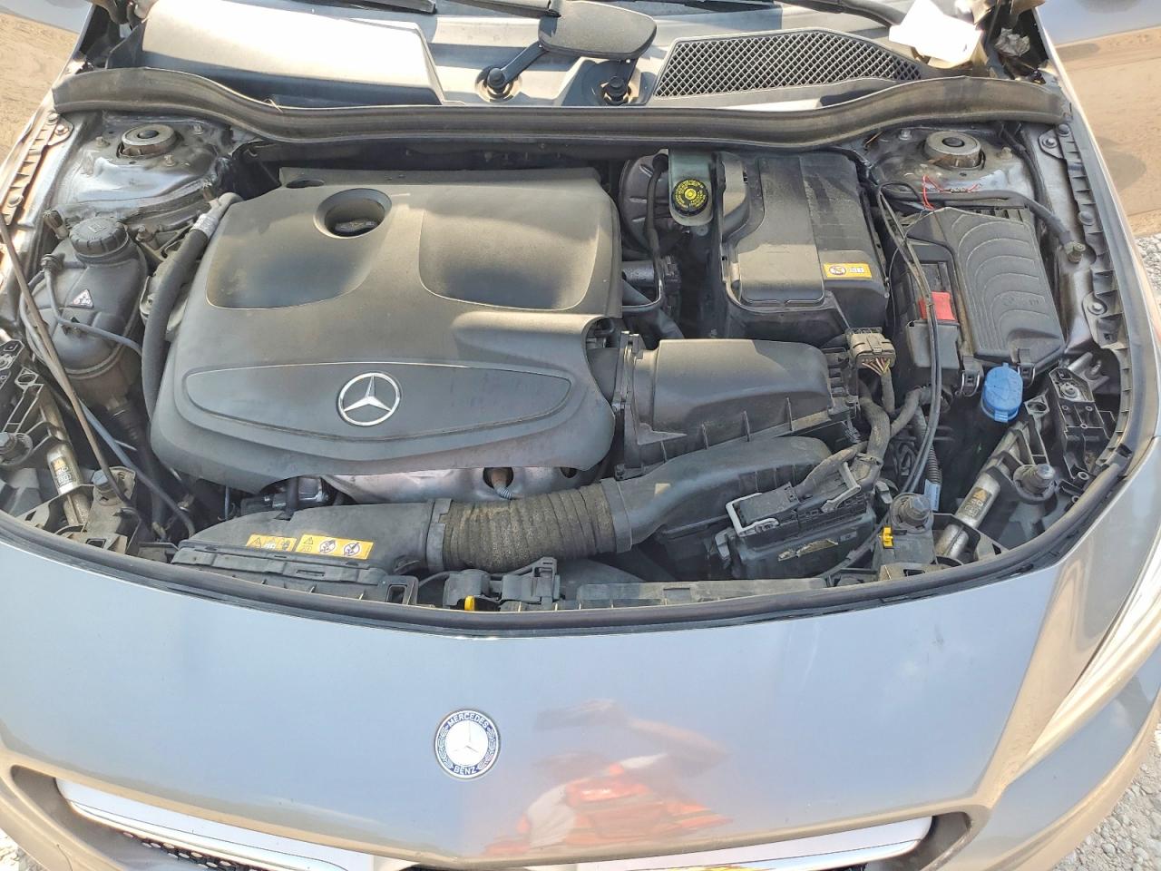 2015 Mercedes-benz Cla 250 Серебряный vin: WDDSJ4EB6FN182733