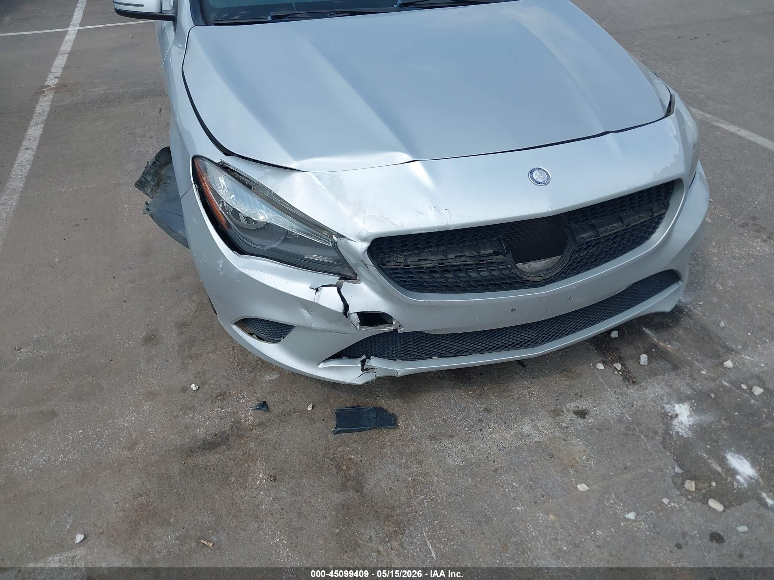 2015 Mercedes-benz Cla 250   Silver vin: WDDSJ4EB6FN192209