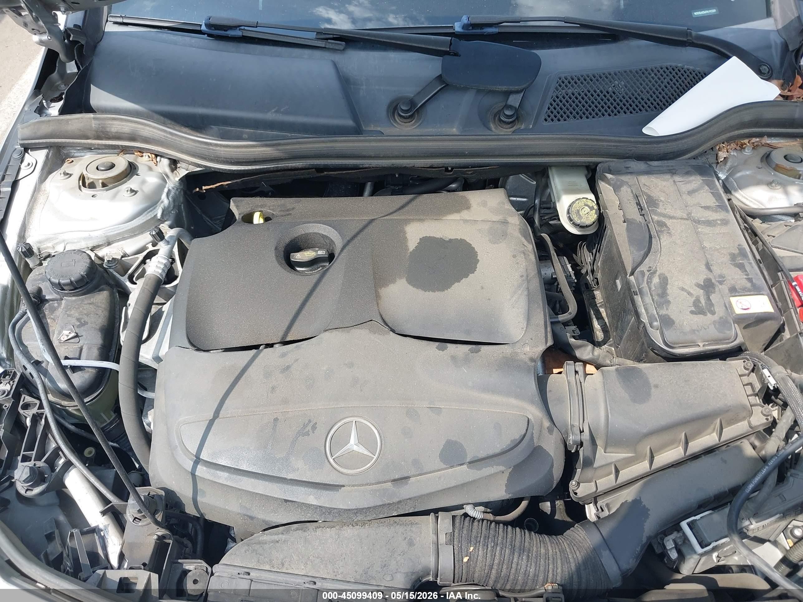 2015 Mercedes-benz Cla 250   Silver vin: WDDSJ4EB6FN192209
