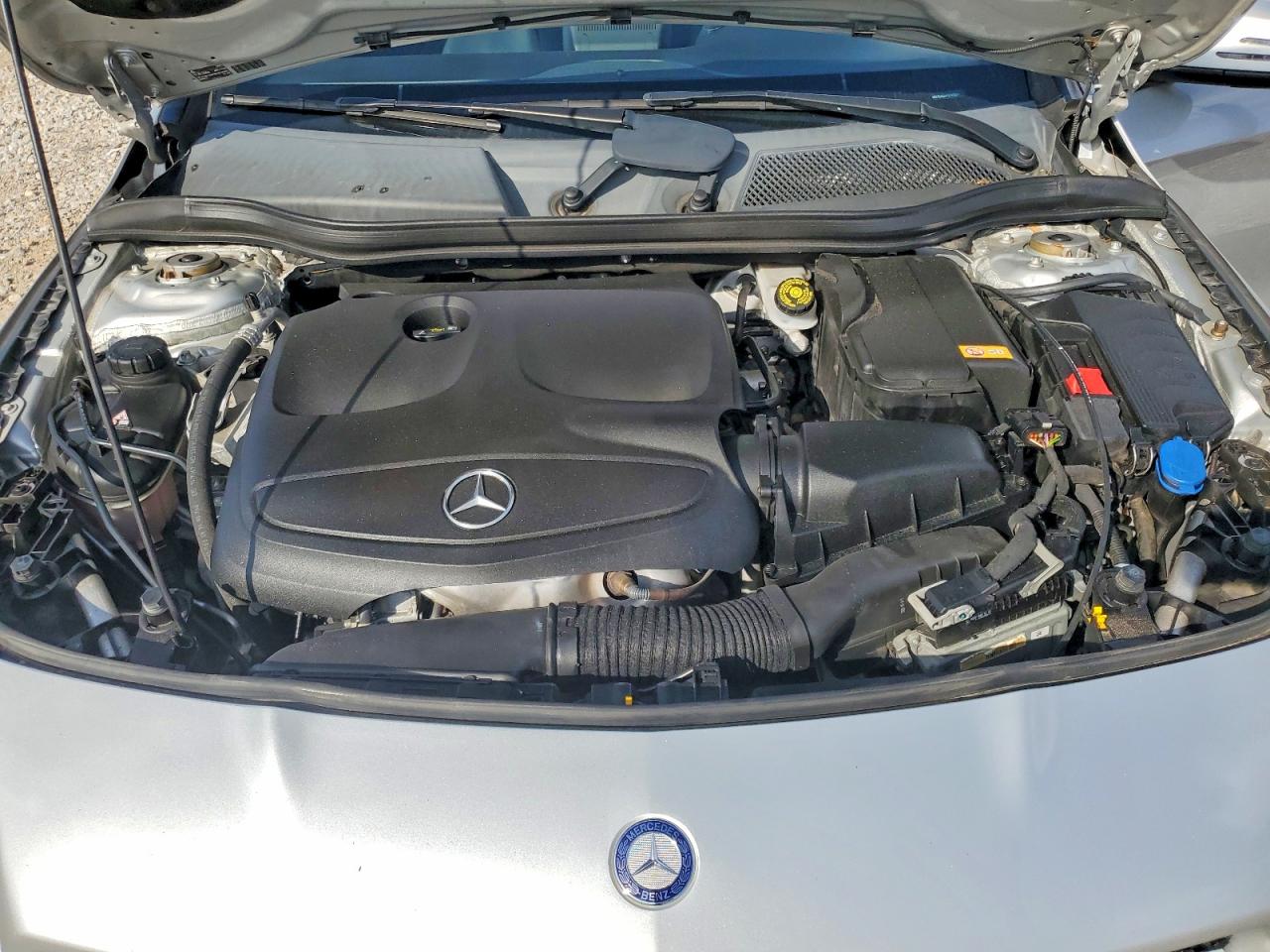 2015 Mercedes-benz Cla 250 Silver vin: WDDSJ4EB6FN193201