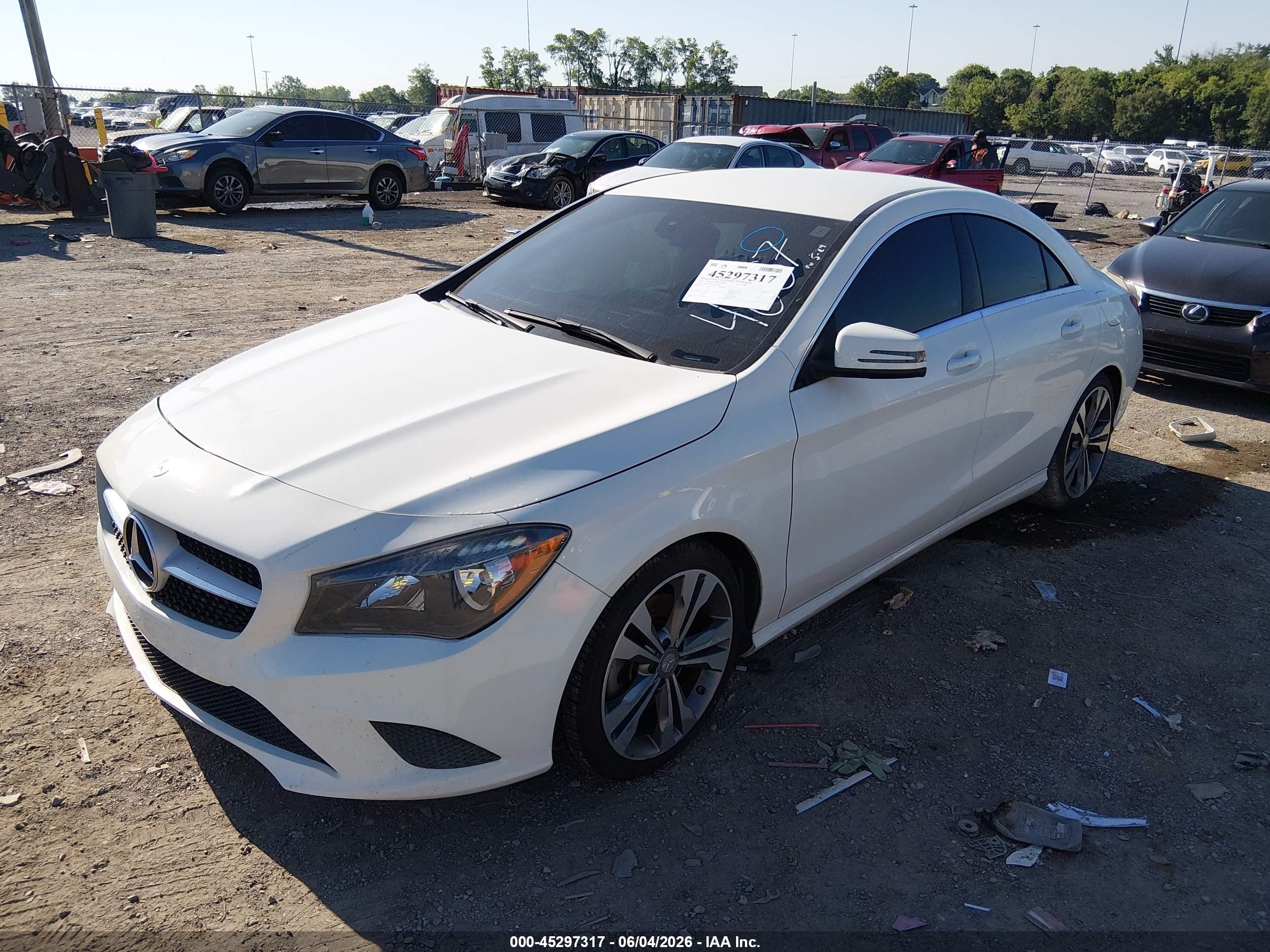 2015 Mercedes-benz Cla 250   White vin: WDDSJ4EB6FN214807