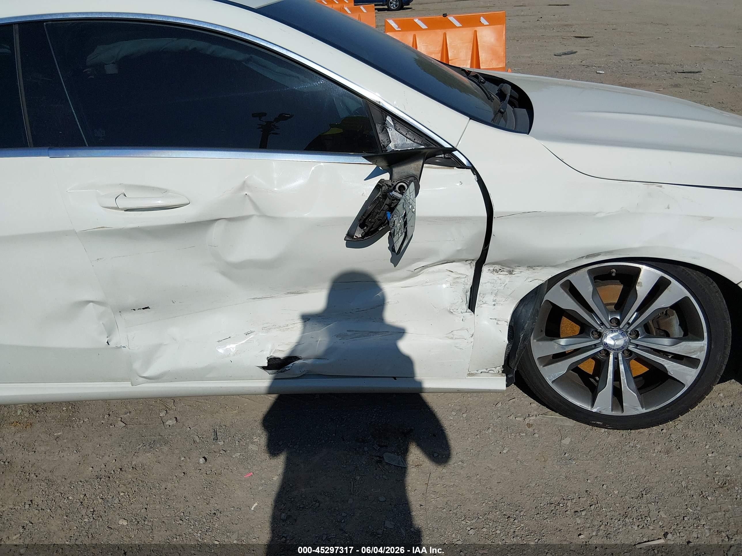 2015 Mercedes-benz Cla 250   White vin: WDDSJ4EB6FN214807