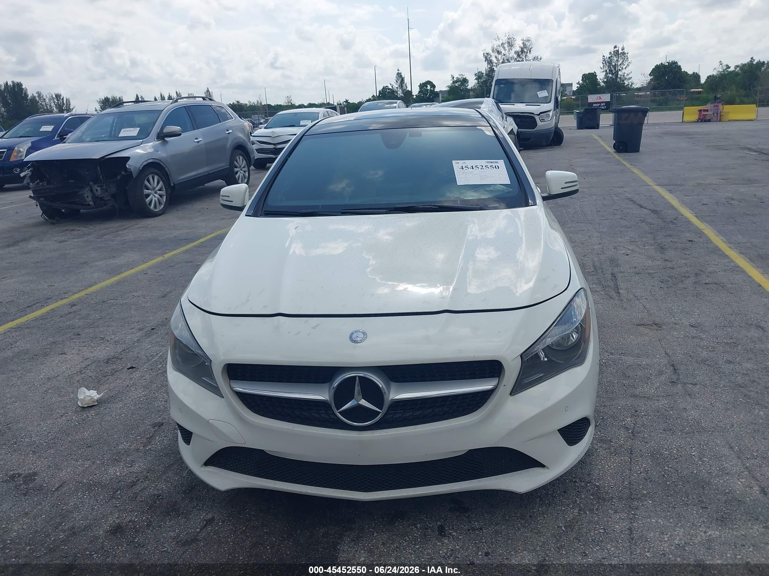 2015 Mercedes-benz Cla 250   White vin: WDDSJ4EB6FN217898