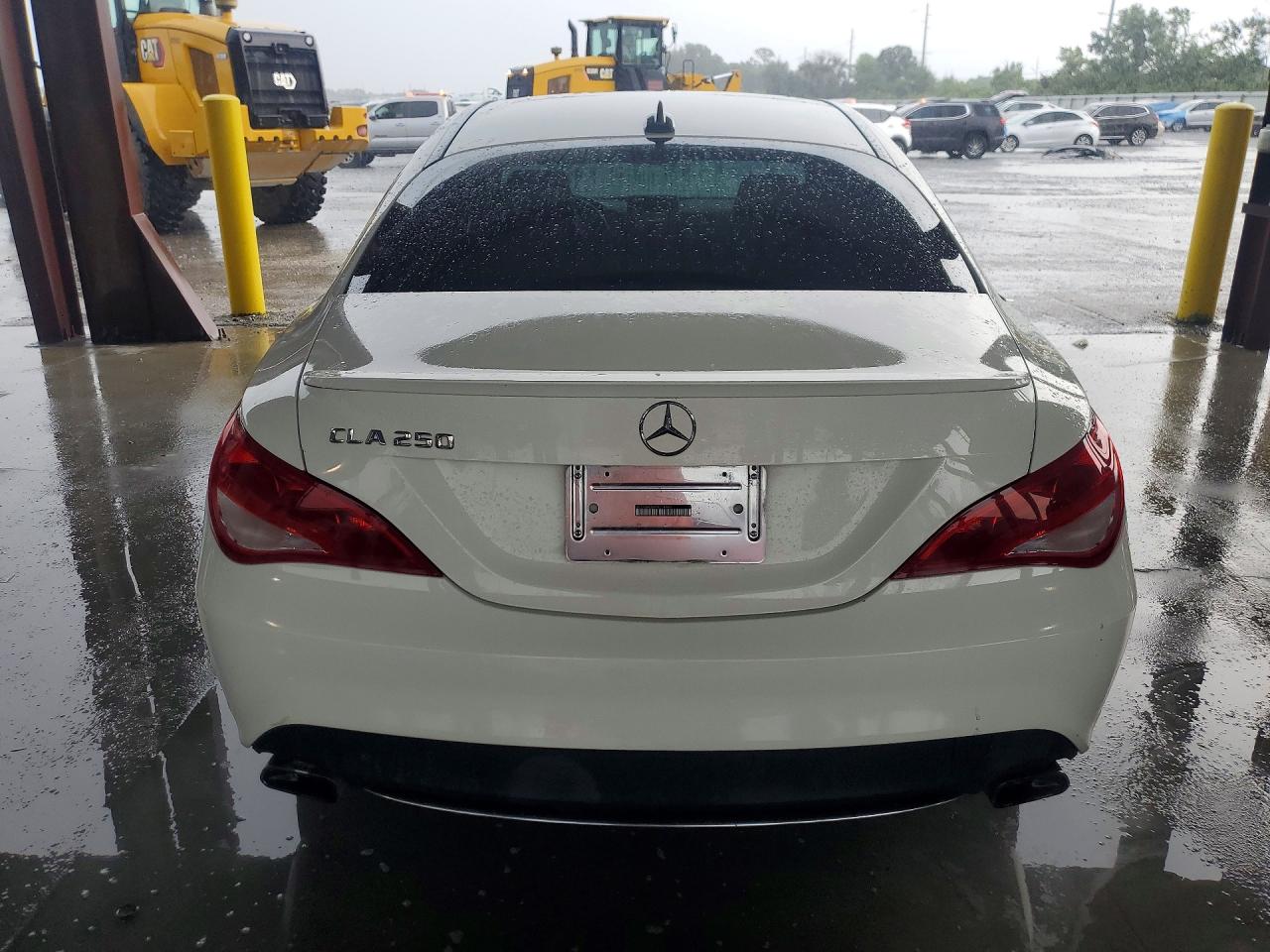 2015 Mercedes-benz Cla 250 White vin: WDDSJ4EB6FN251646