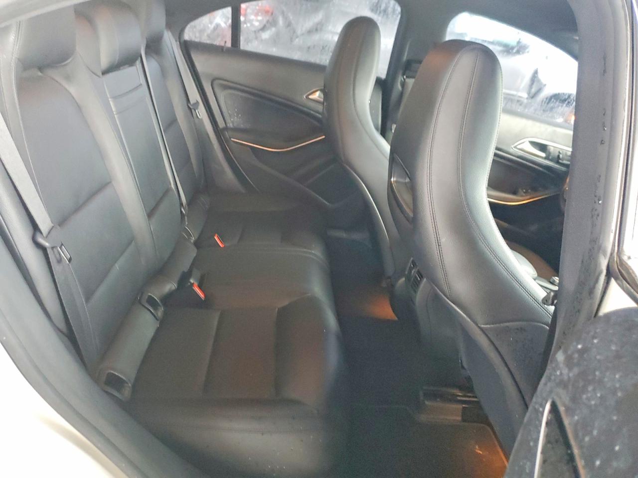 2015 Mercedes-benz Cla 250 White vin: WDDSJ4EB6FN251646