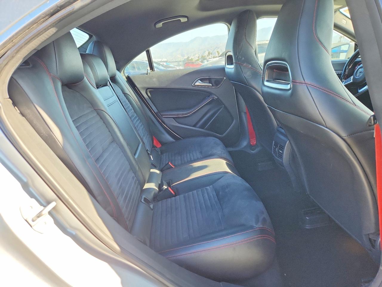 2015 Mercedes-benz Cla 250 Silver vin: WDDSJ4EB6FN263764