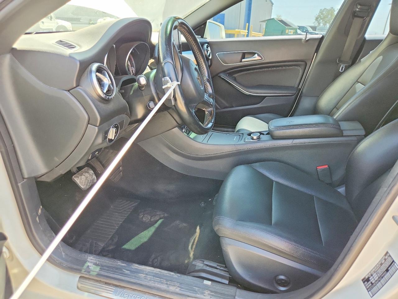 2015 Mercedes-benz Cla 250 White vin: WDDSJ4EB6FN279950