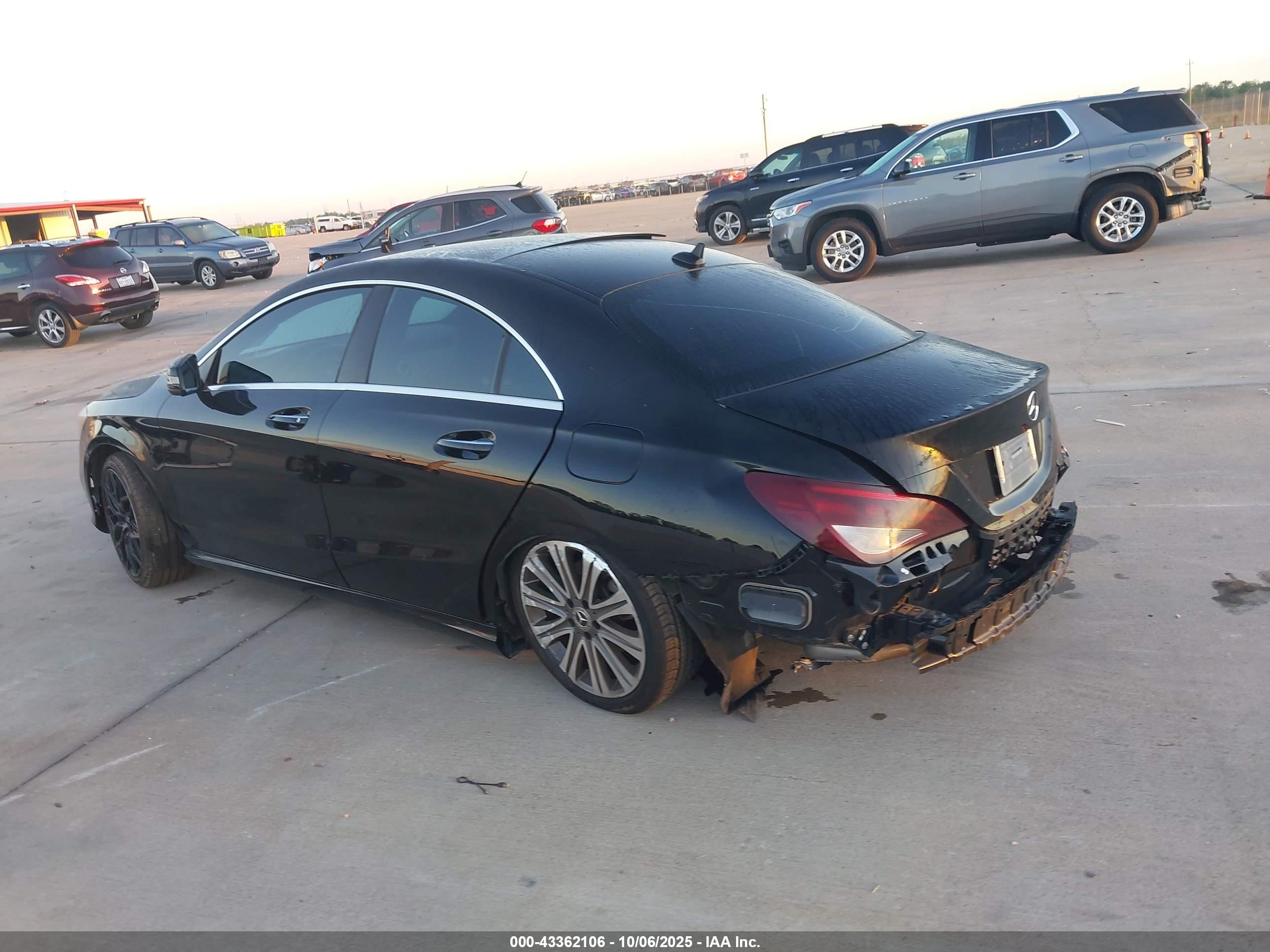 2019 Mercedes-benz Cla 250   Black vin: WDDSJ4EB6KN714623