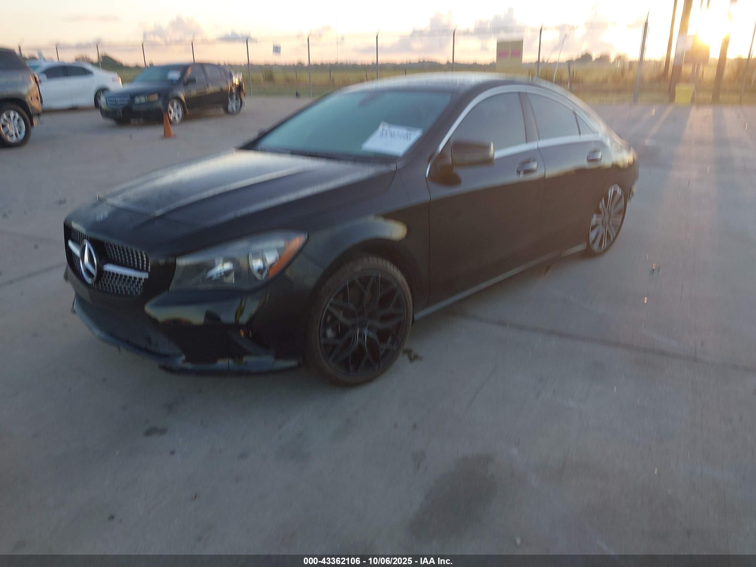 2019 Mercedes-benz Cla 250   Black vin: WDDSJ4EB6KN714623