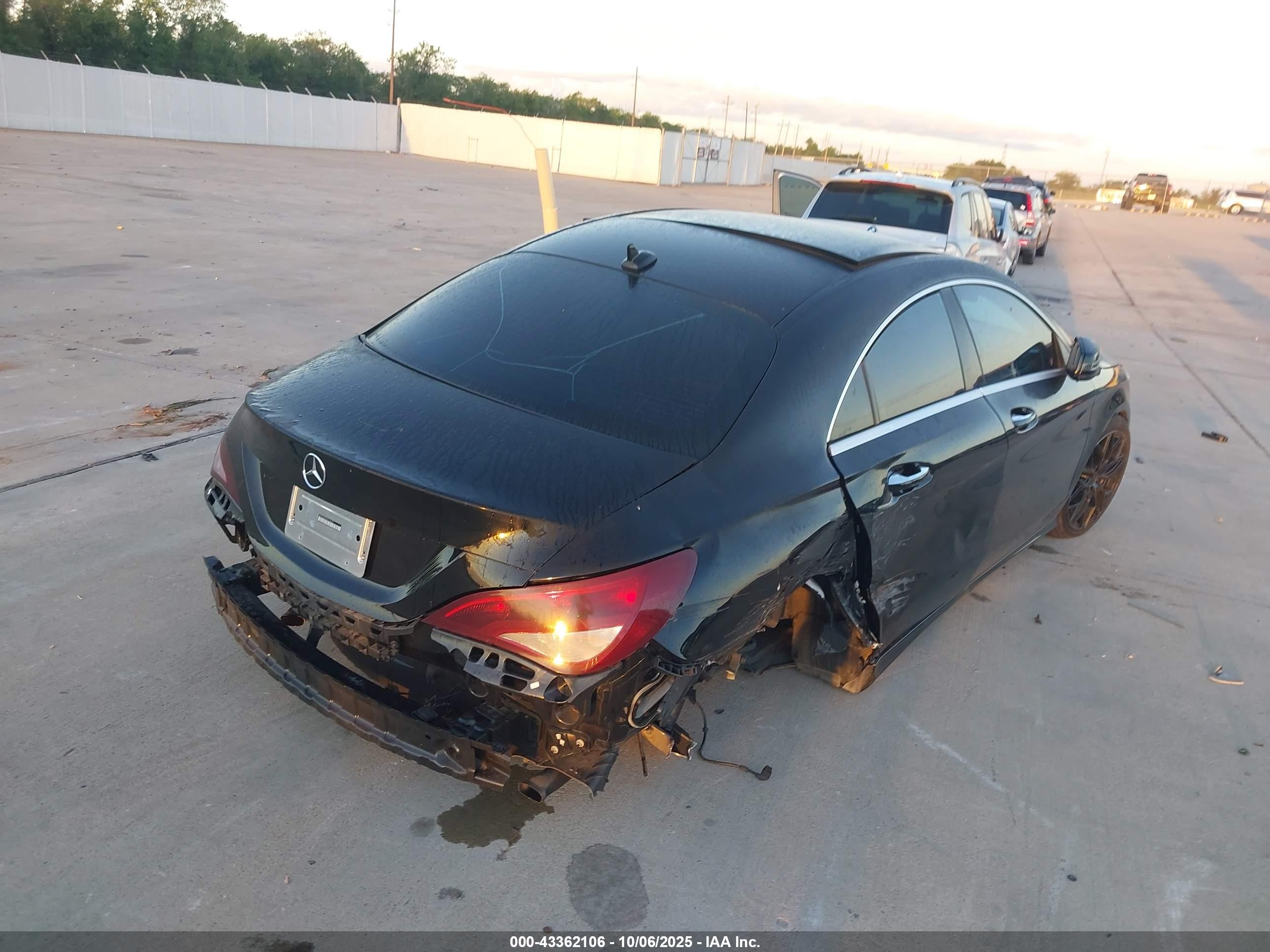 2019 Mercedes-benz Cla 250   Black vin: WDDSJ4EB6KN714623