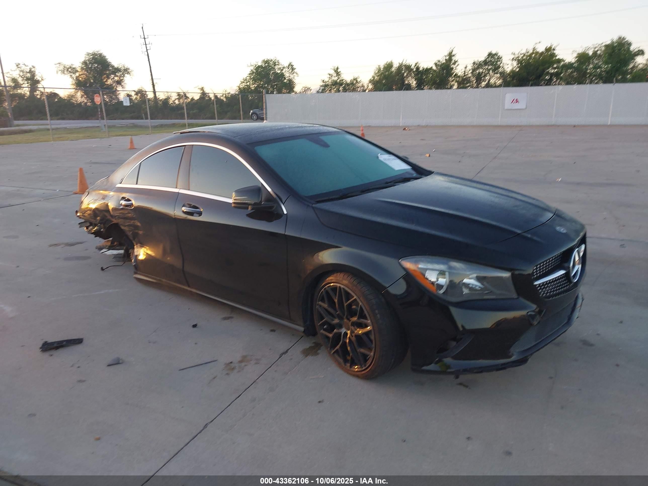 2019 Mercedes-benz Cla 250   Black vin: WDDSJ4EB6KN714623