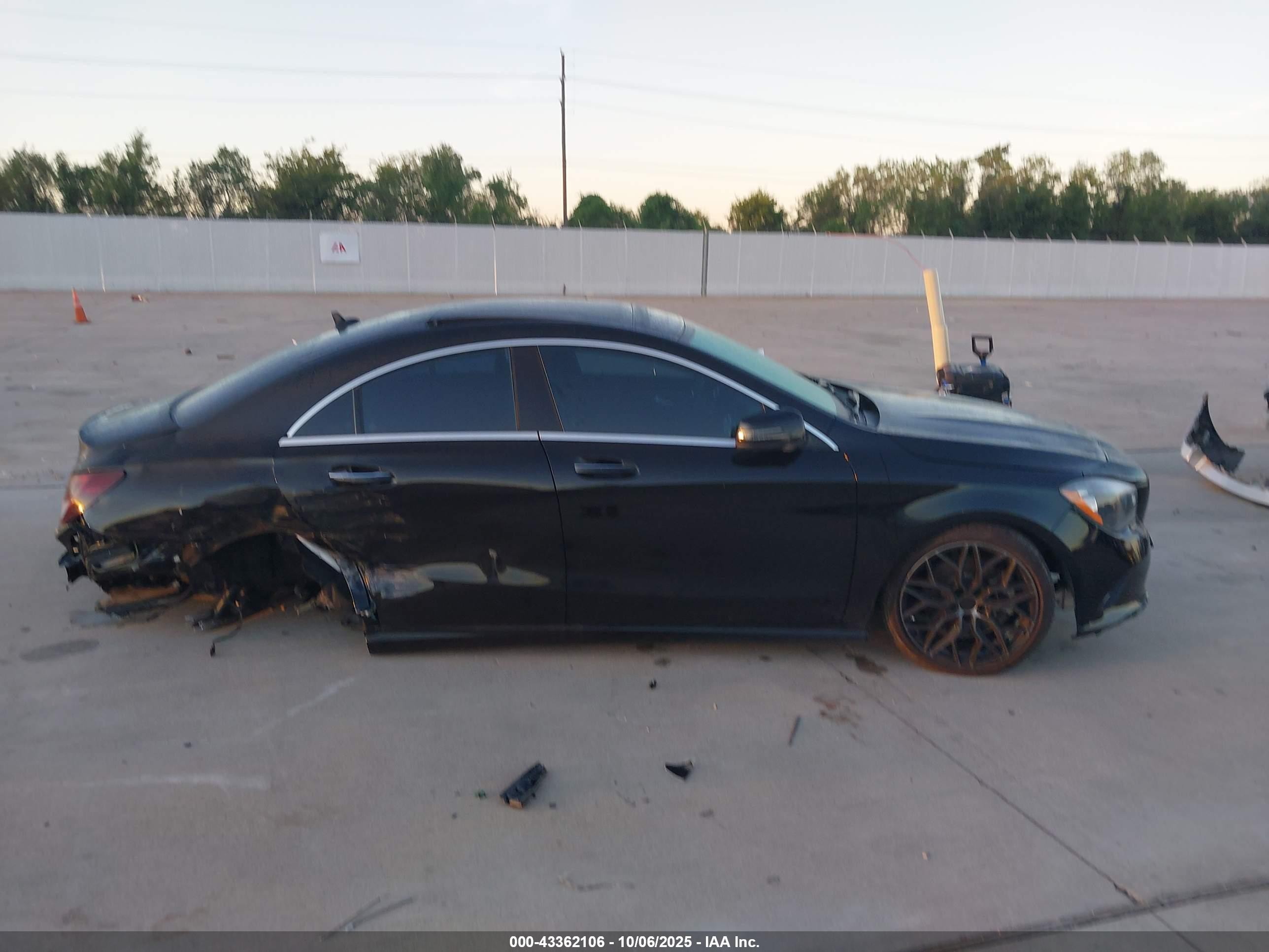 2019 Mercedes-benz Cla 250   Black vin: WDDSJ4EB6KN714623