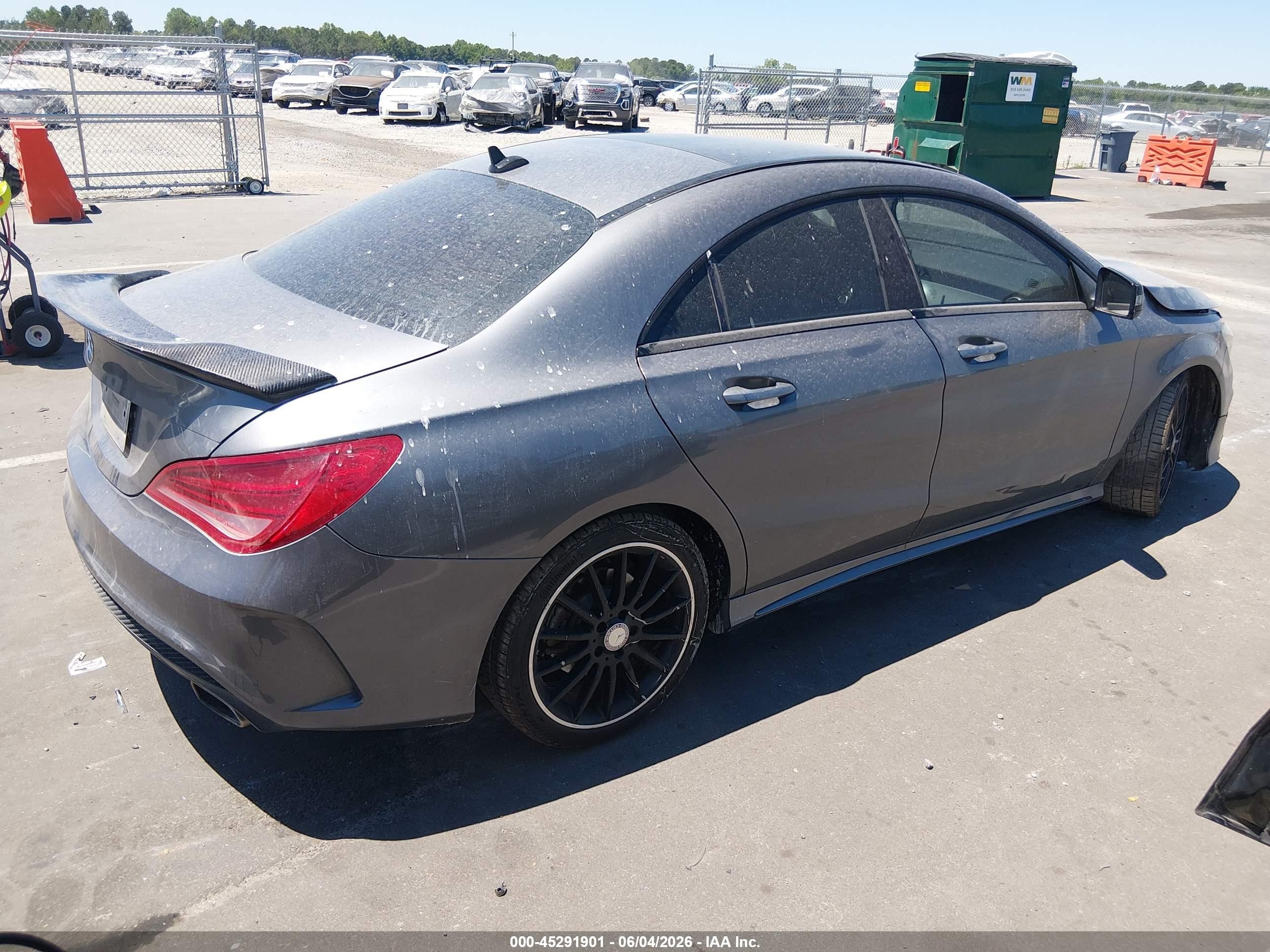 2014 Mercedes-benz Cla 250   Silver vin: WDDSJ4EB7EN028305