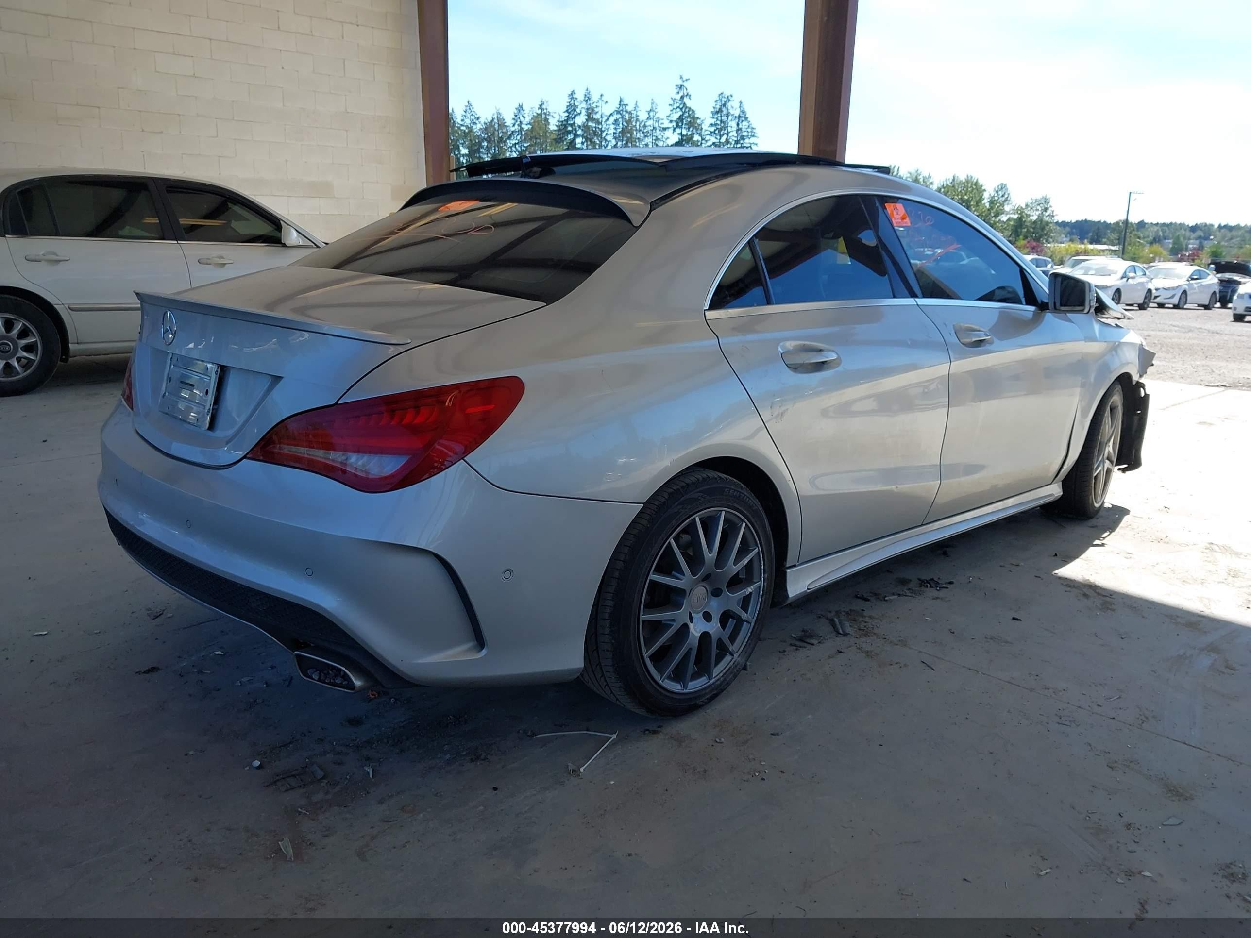 2014 Mercedes-benz Cla 250   Silver vin: WDDSJ4EB7EN056735