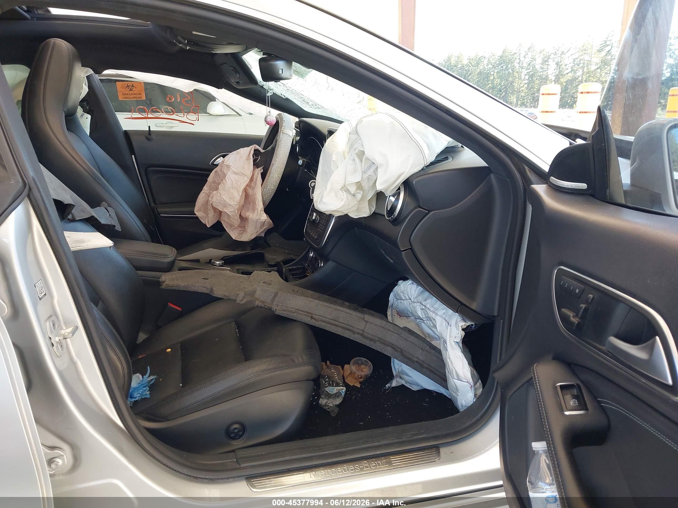 2014 Mercedes-benz Cla 250   Silver vin: WDDSJ4EB7EN056735