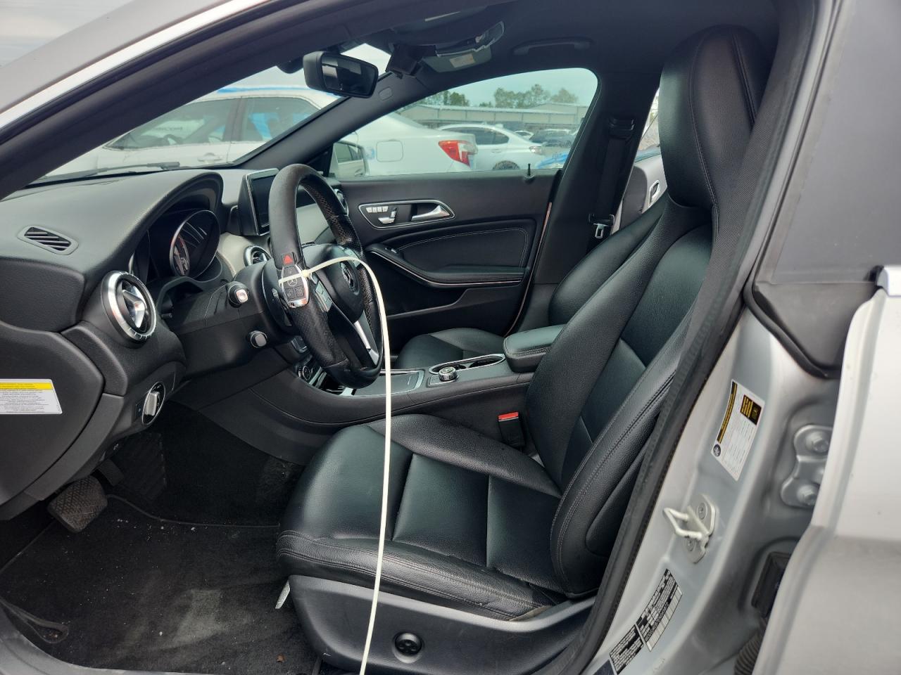 2014 Mercedes-benz Cla 250 Silver vin: WDDSJ4EB7EN065872